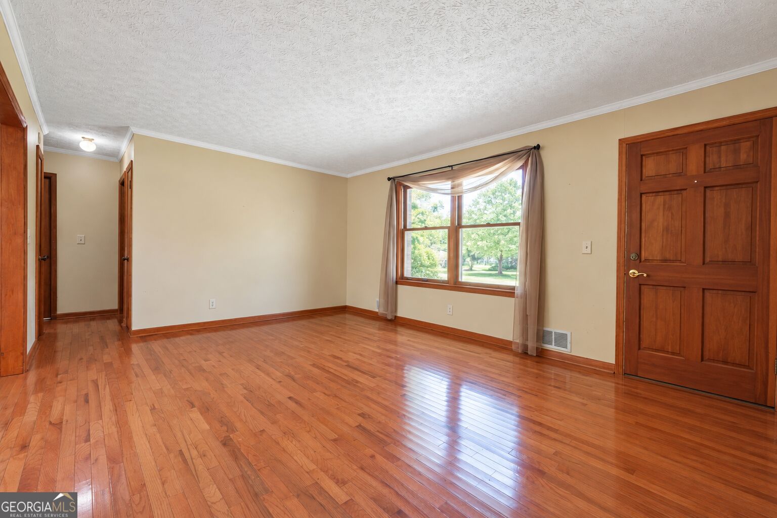 115 Price Drive W Property Photo 9