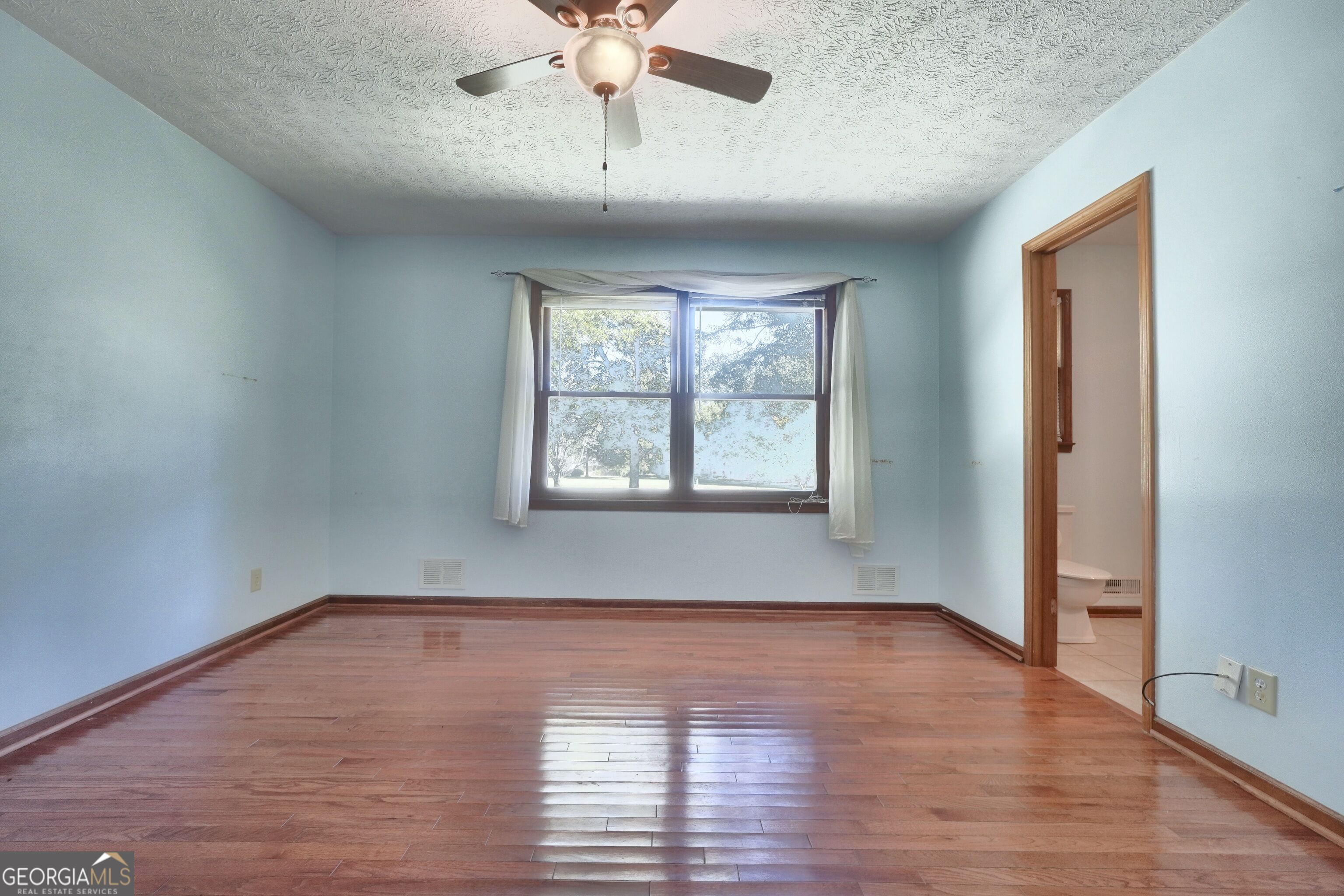 115 Price Drive W Property Photo 18