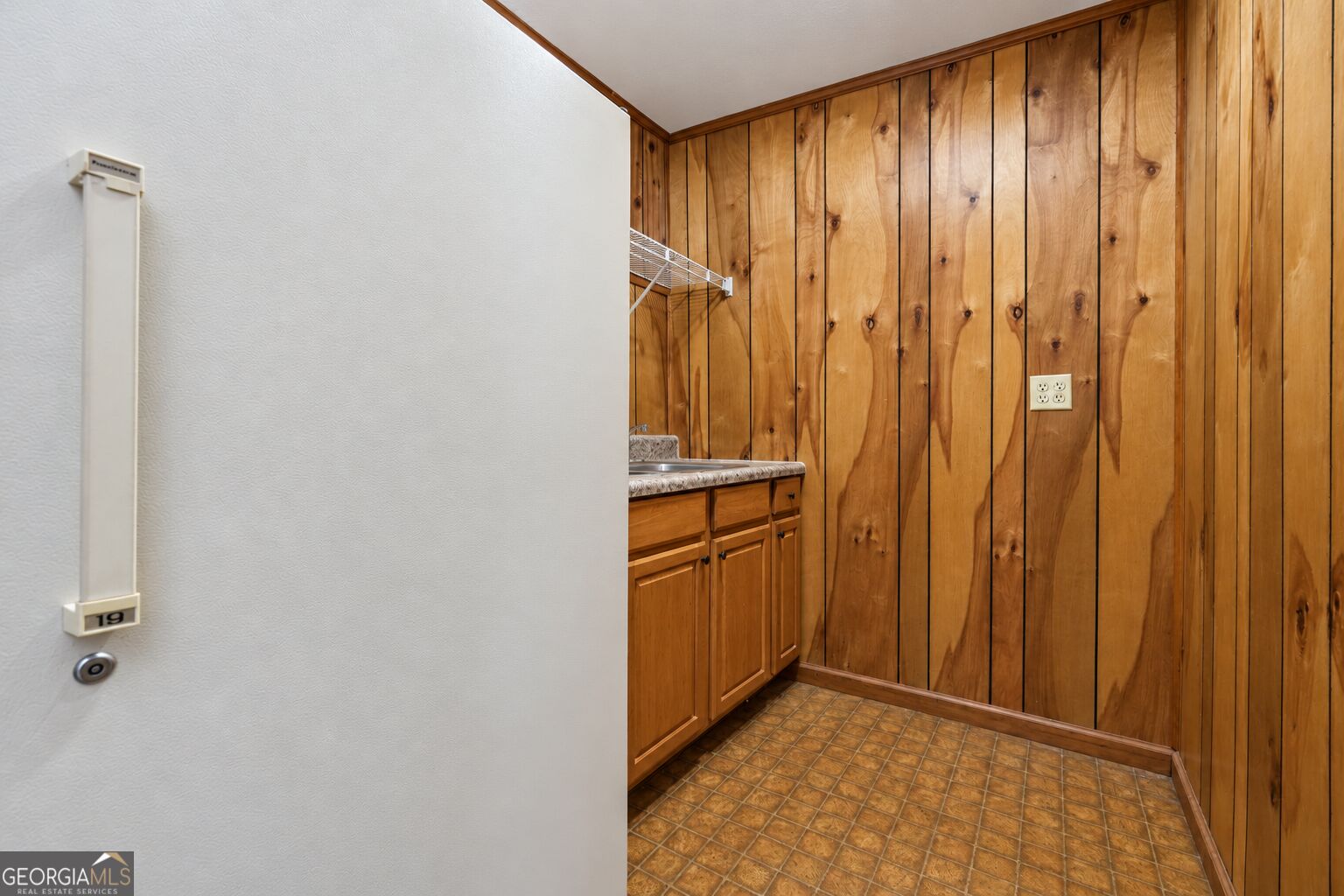 115 Price Drive W Property Photo 22
