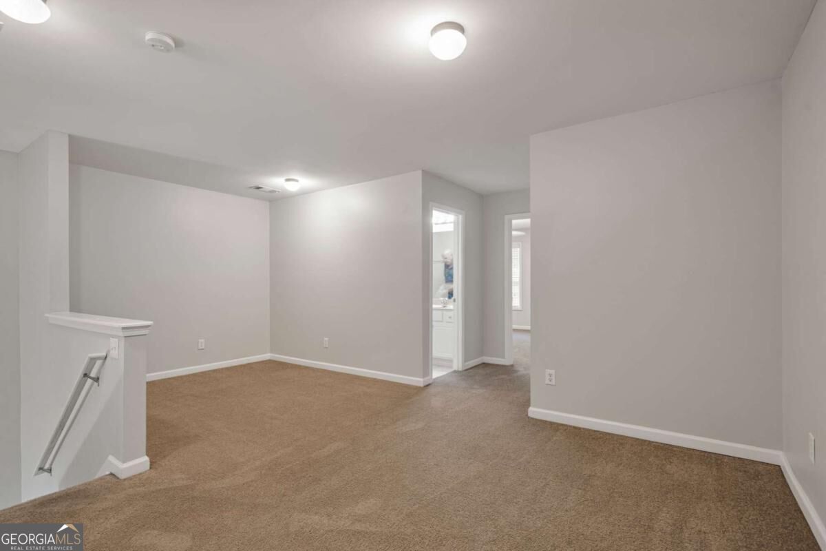 1030 Firethorne Pass Property Photo 11