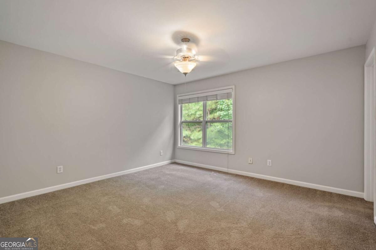 1030 Firethorne Pass Property Photo 13