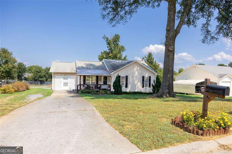 120 Fieldcrest Drive Se Property Photo 1