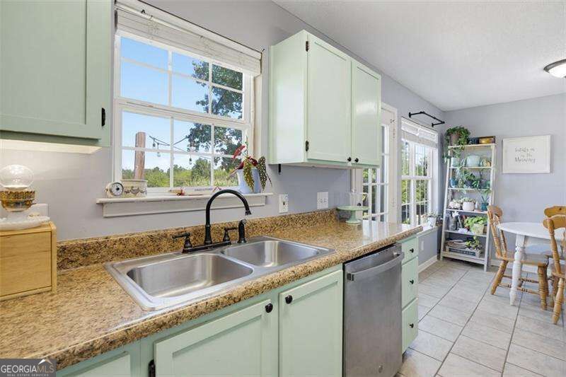 120 Fieldcrest Drive Se Property Photo 10