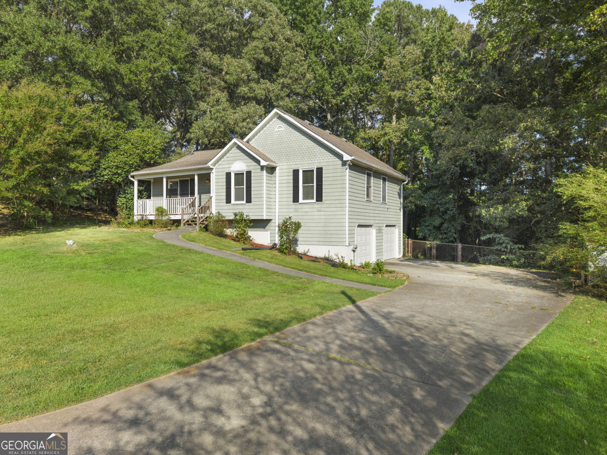 34 Bradford Drive Sw Property Photo 4
