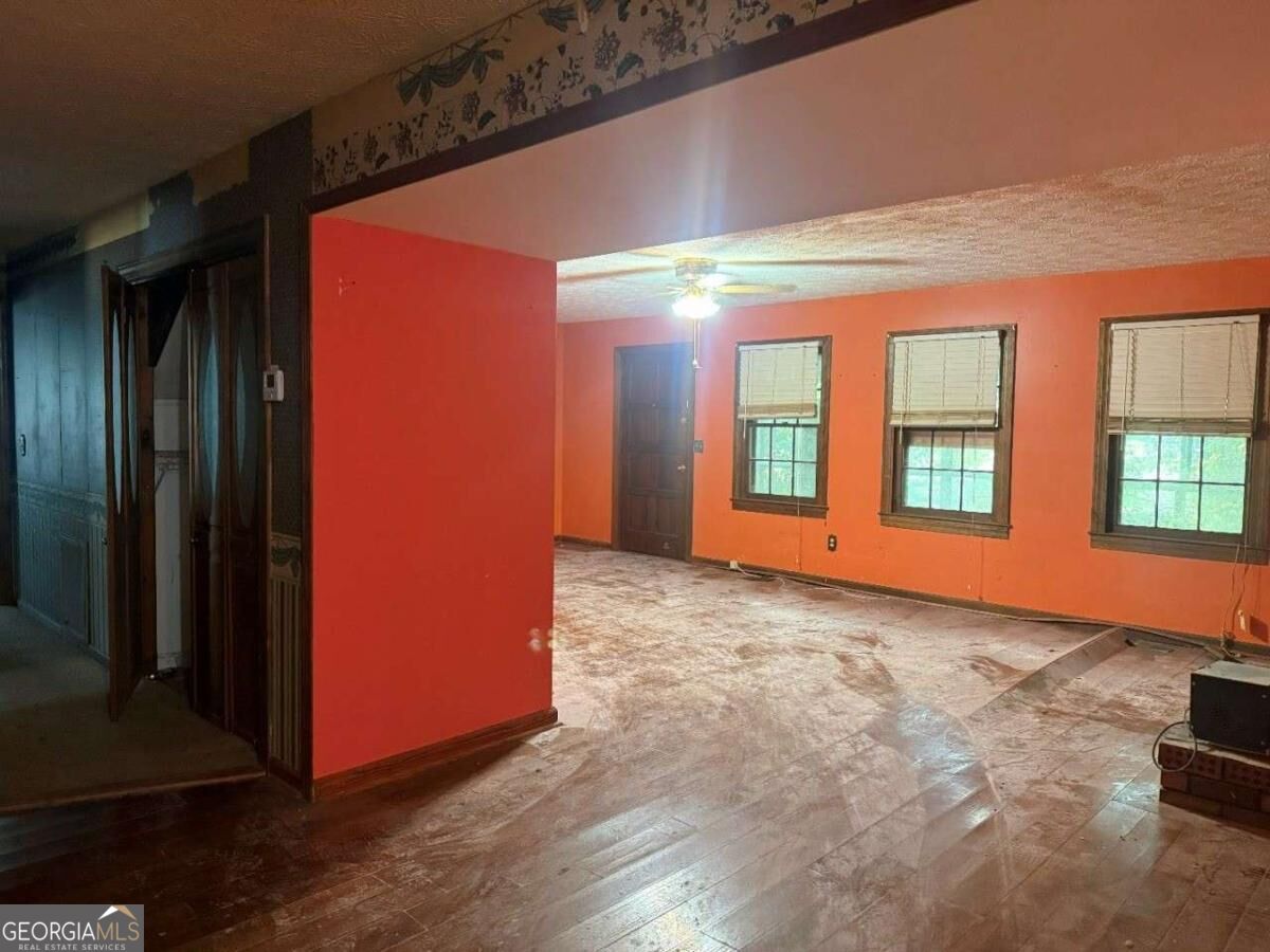 278 N Bellview Road Property Photo 4