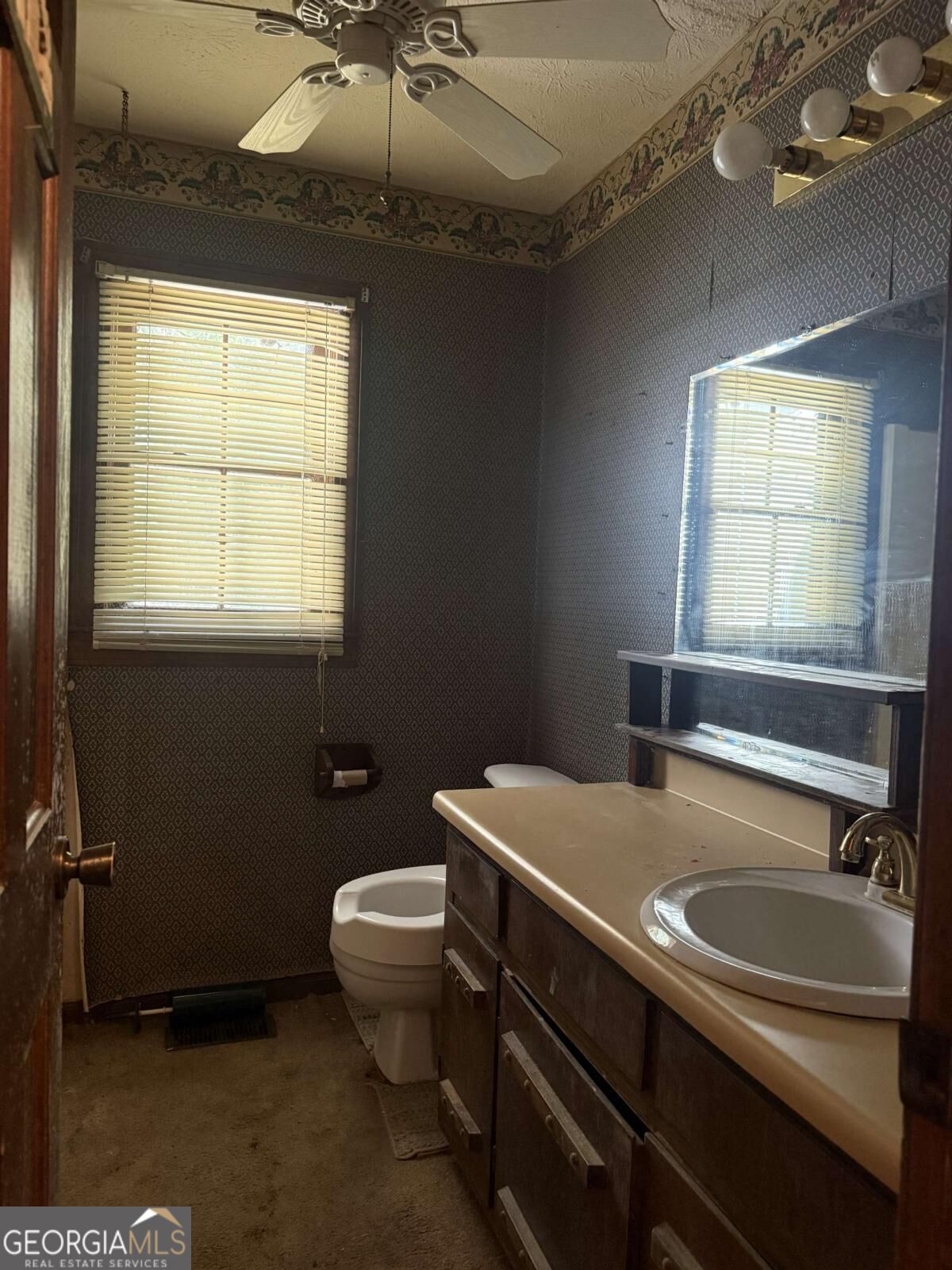 278 N Bellview Road Property Photo 6