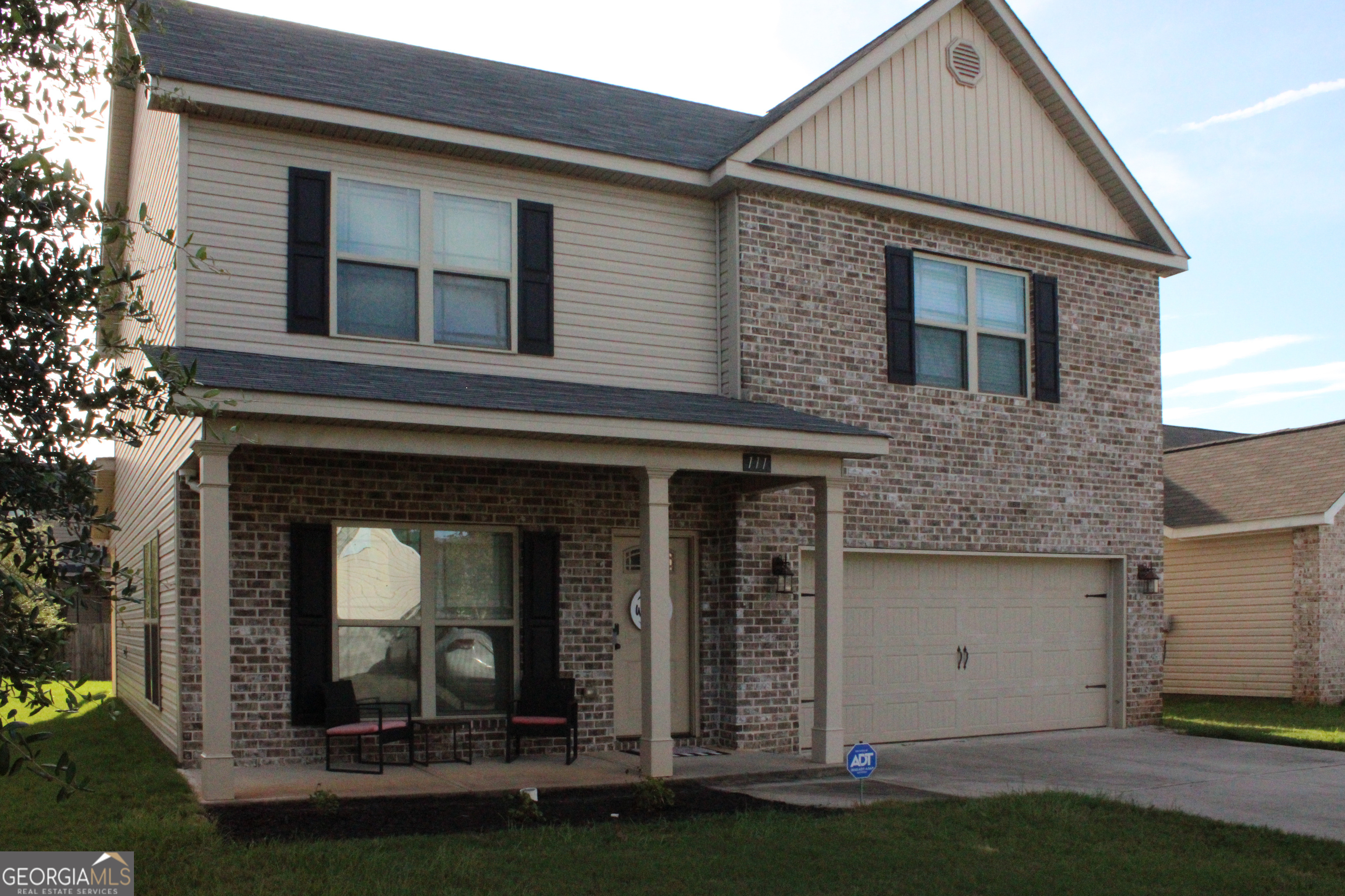 111 Sourwood Lane Property Photo 1