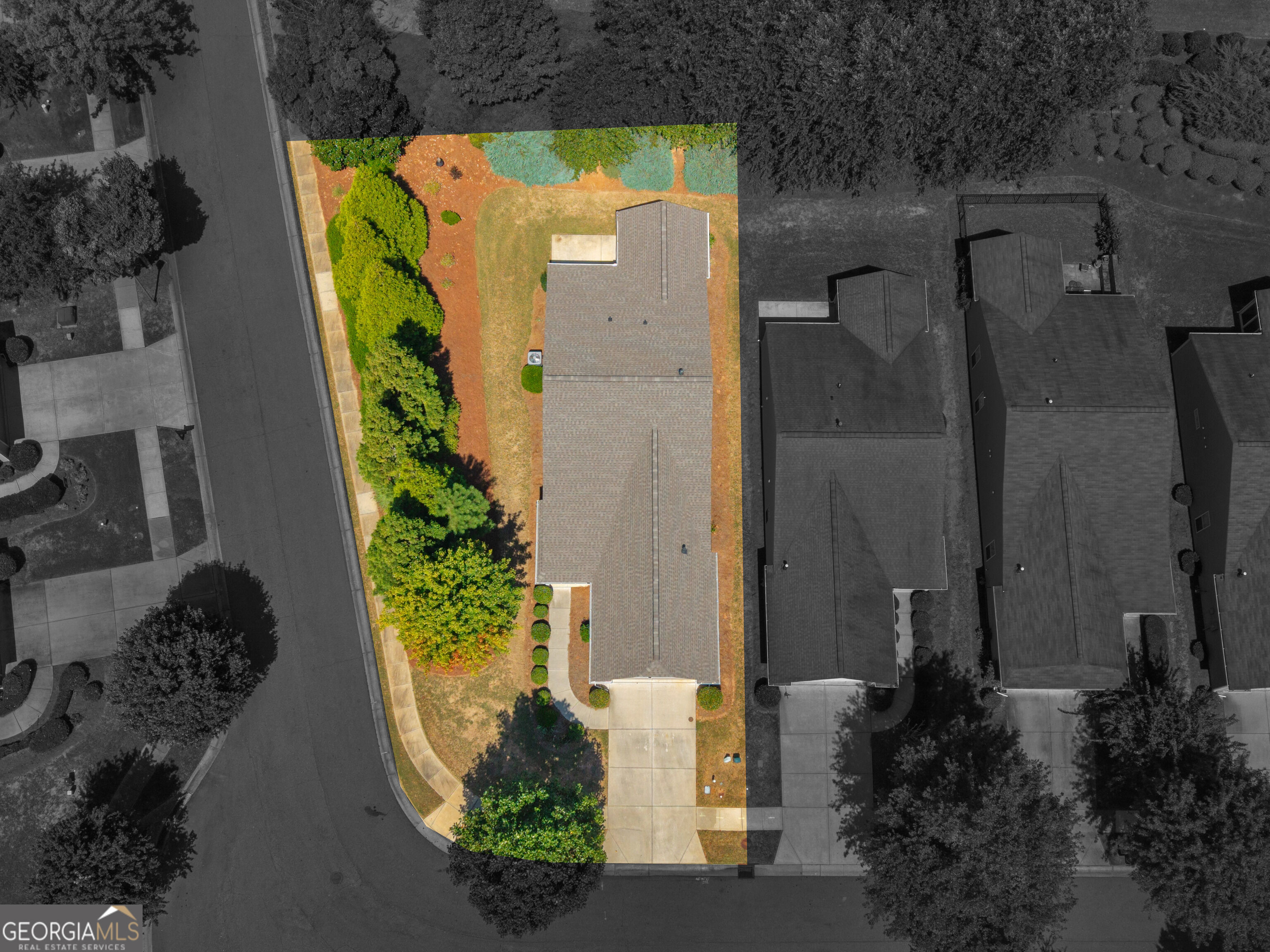 358 Sandy Springs Drive Property Photo 6