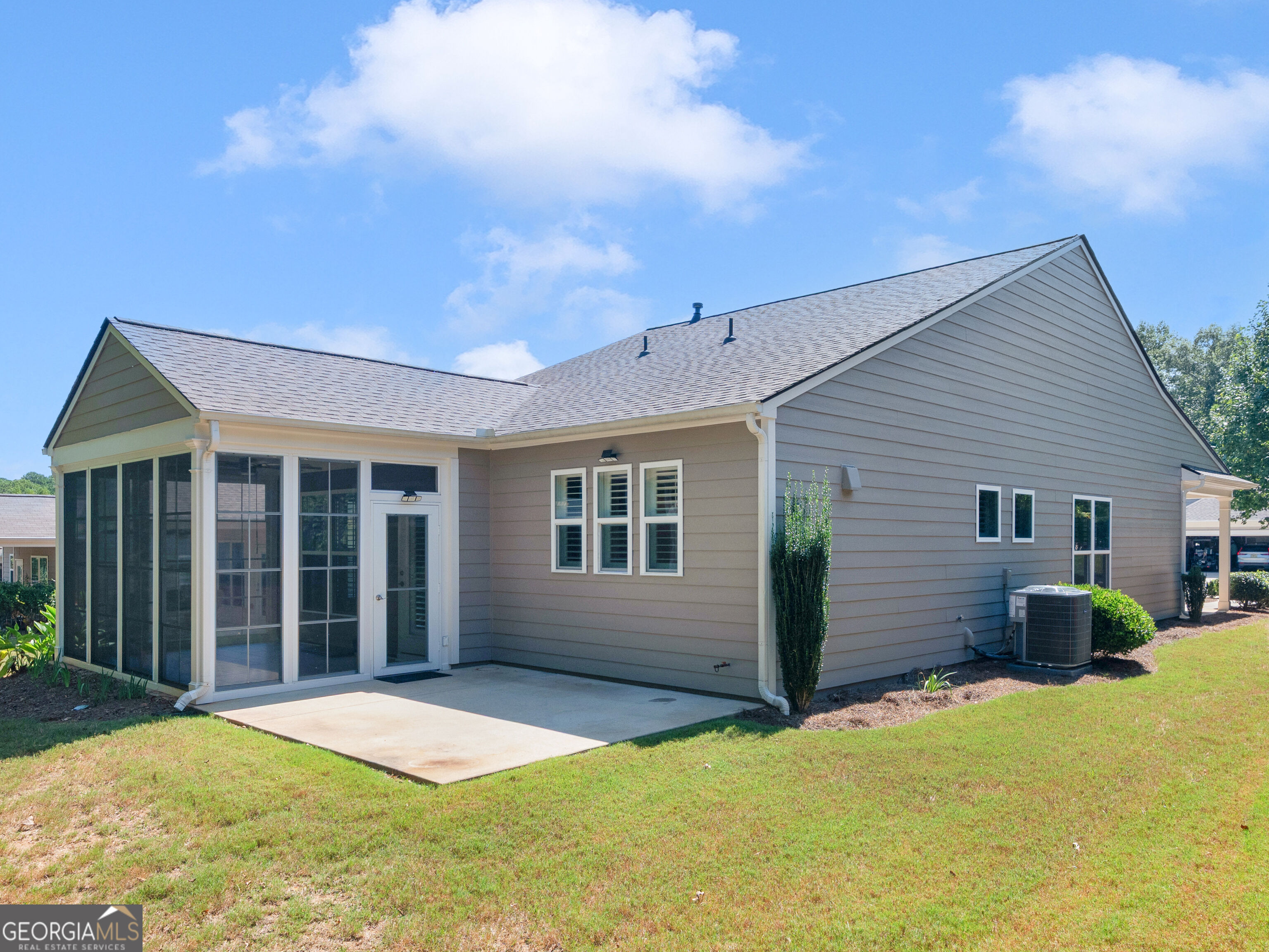 358 Sandy Springs Drive Property Photo 10