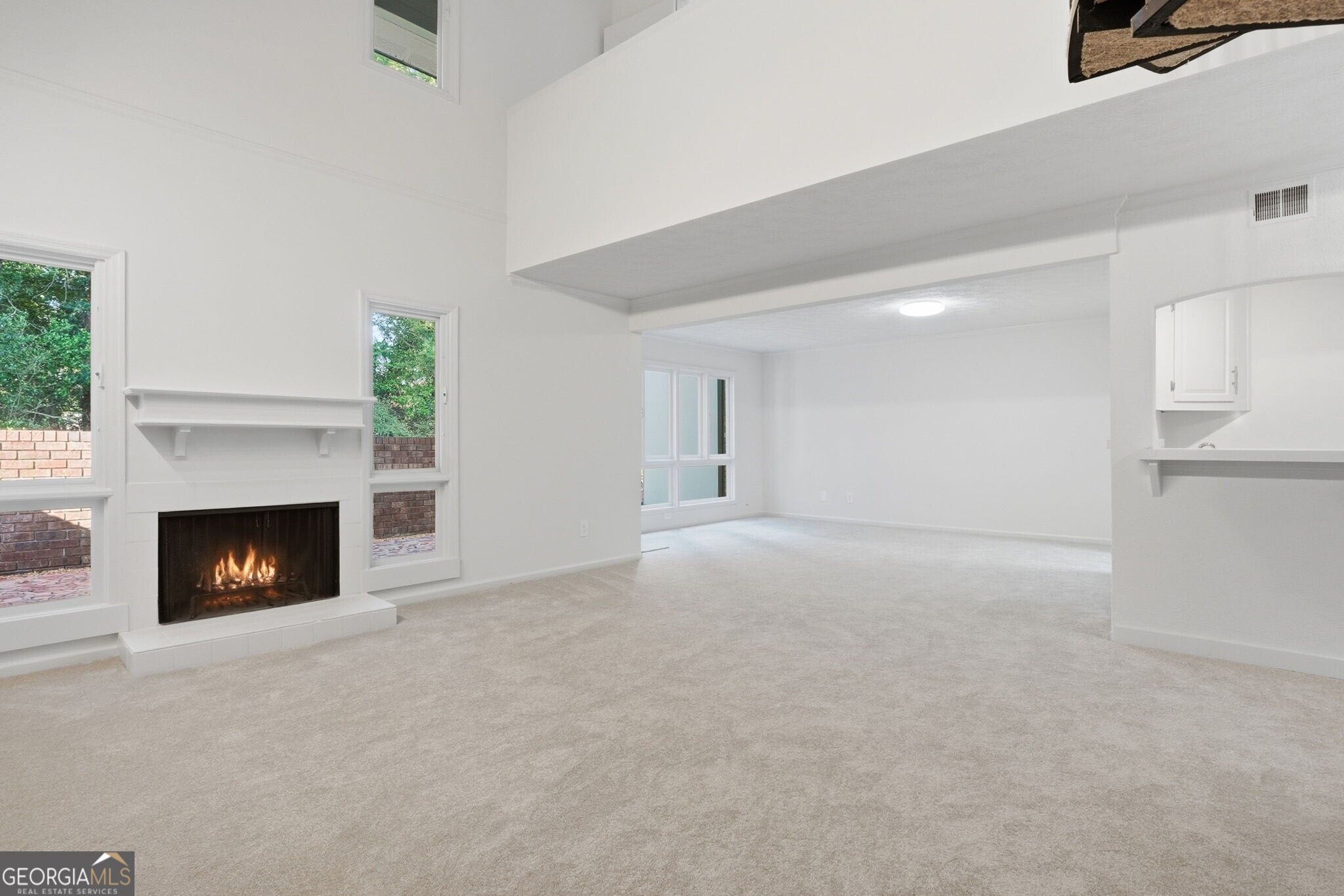 3229 Clairmont North Ne Property Photo 7