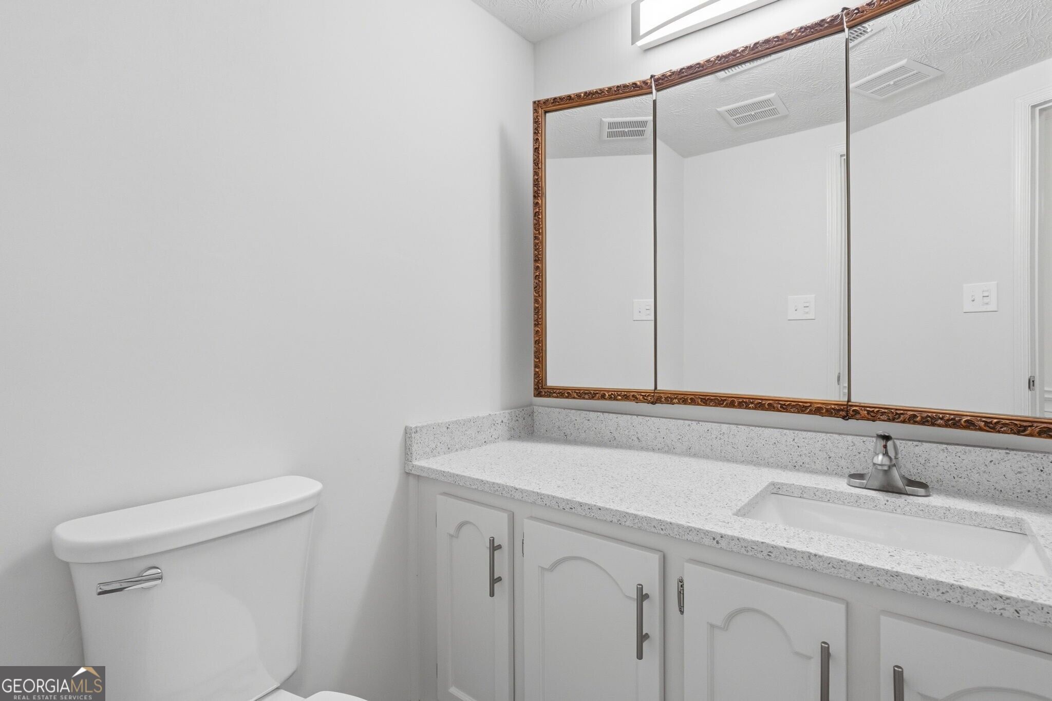 3229 Clairmont North Ne Property Photo 15