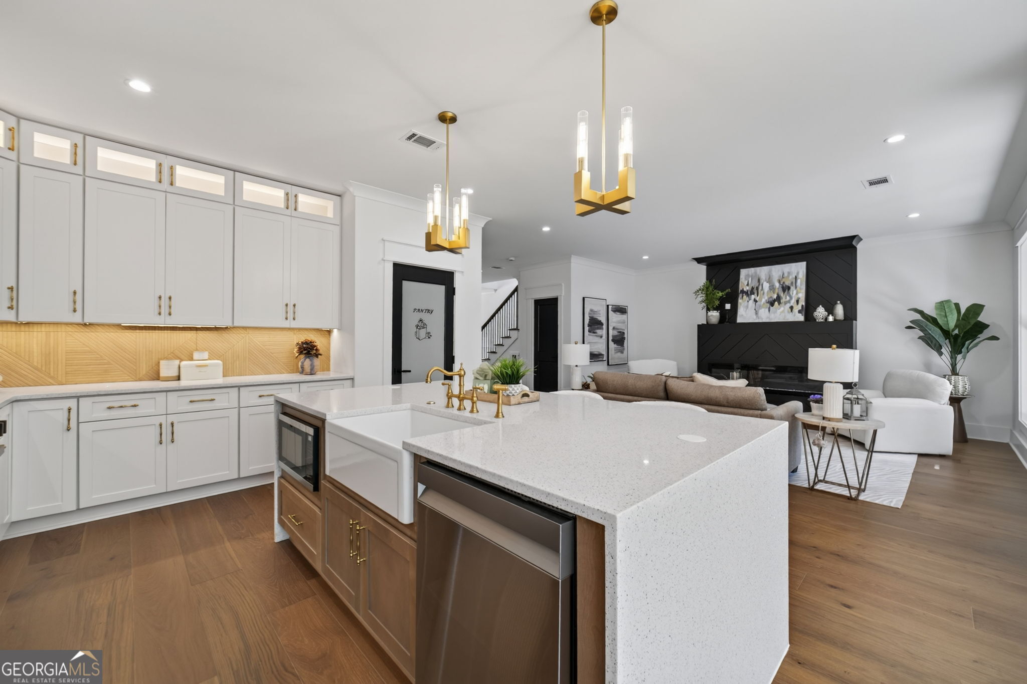 274 White Street Property Photo 16