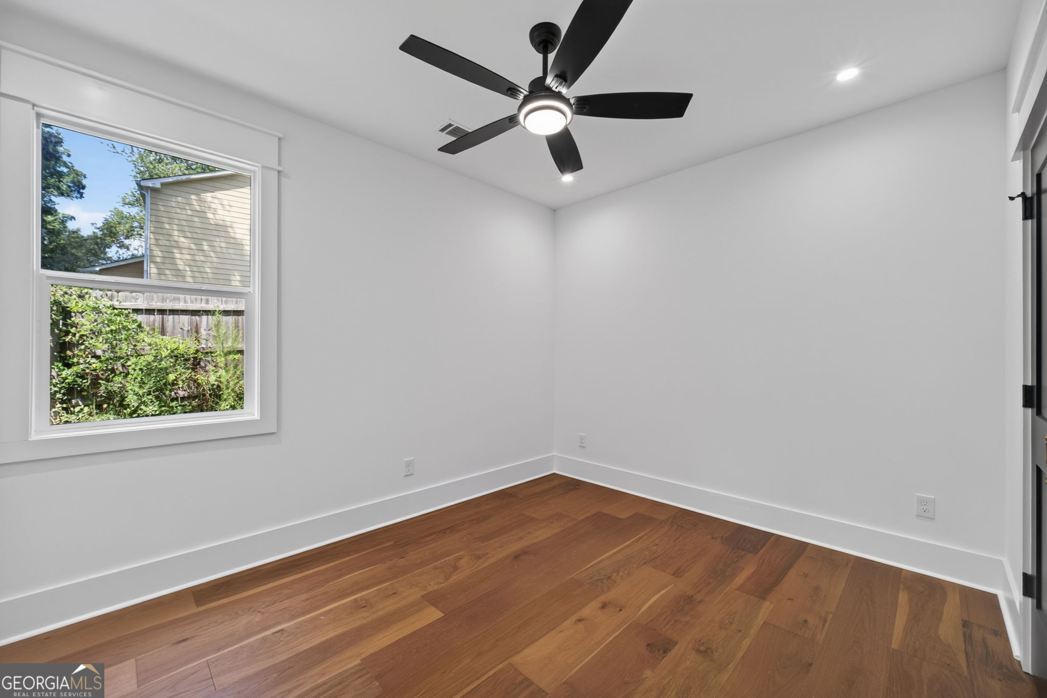 274 White Street Property Photo 22
