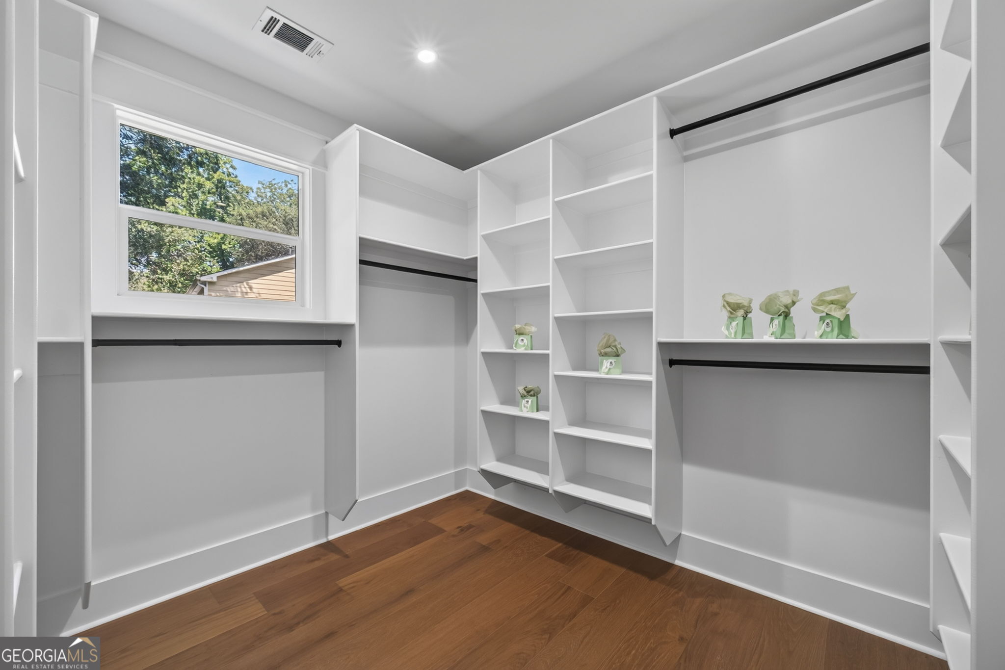 274 White Street Property Photo 40