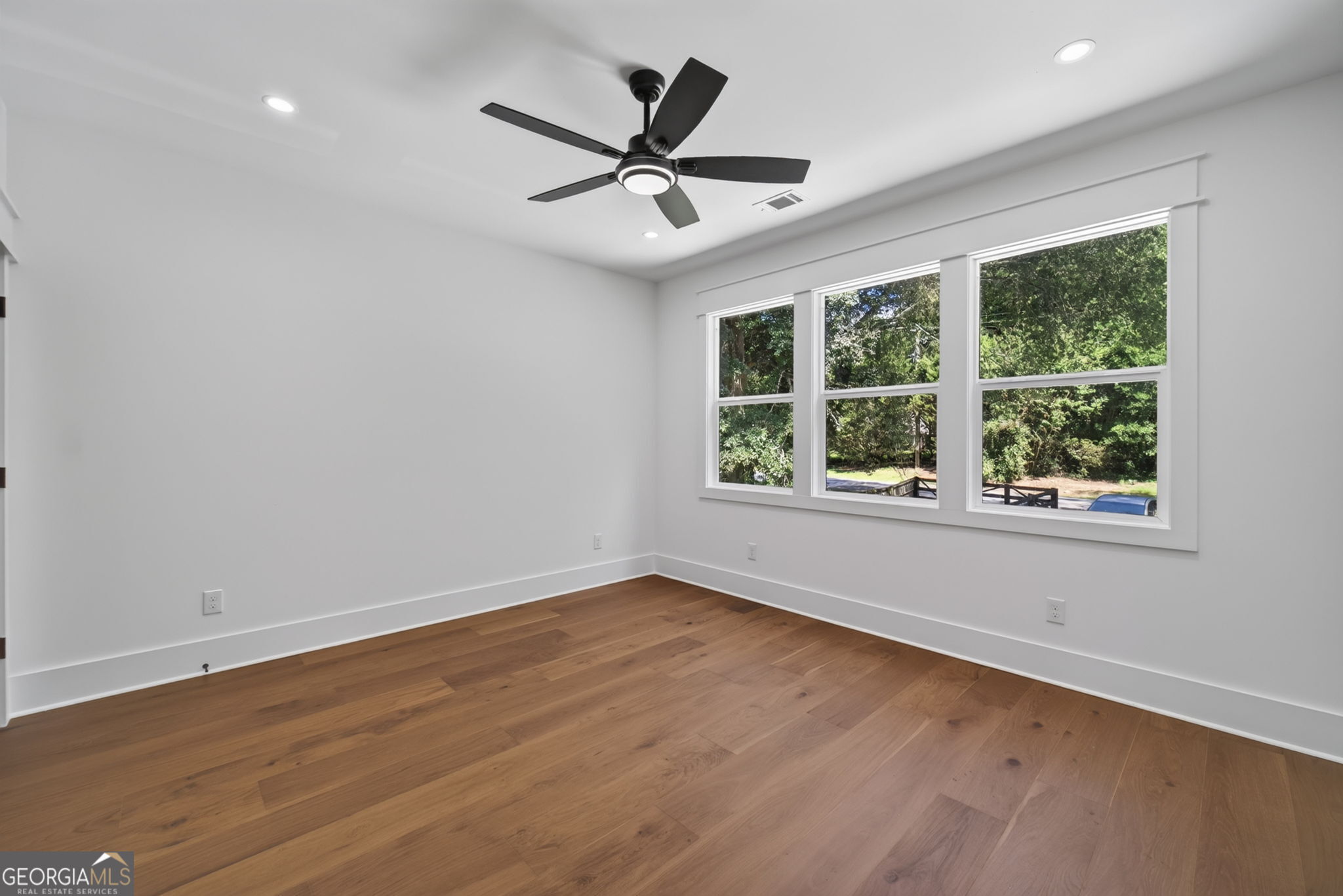 274 White Street Property Photo 45