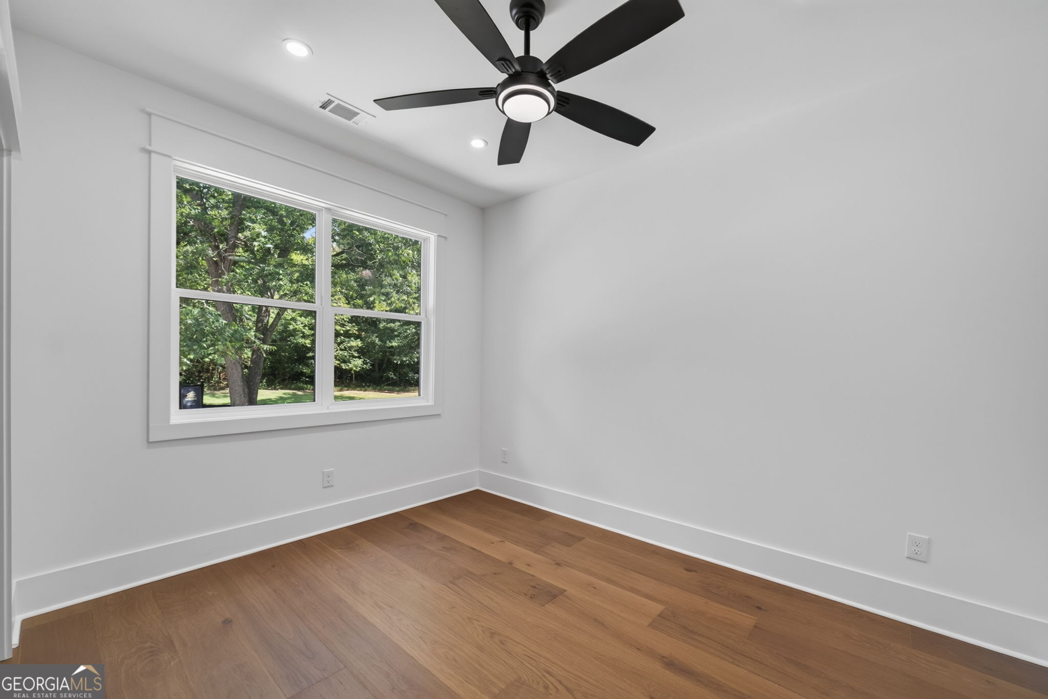 274 White Street Property Photo 47