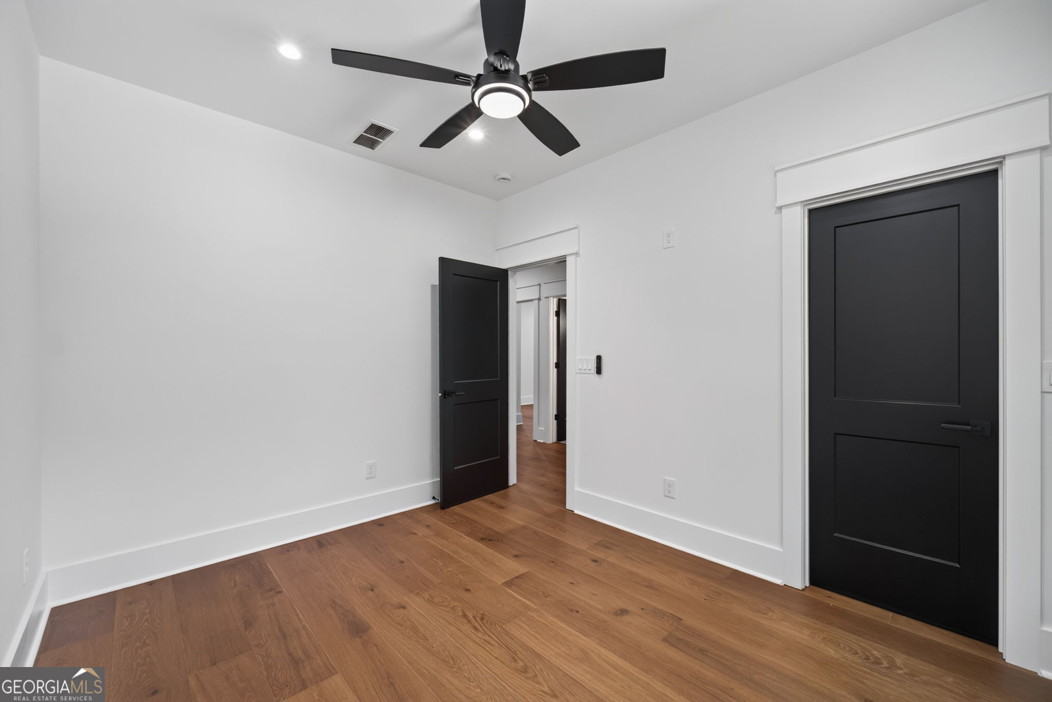 274 White Street Property Photo 49