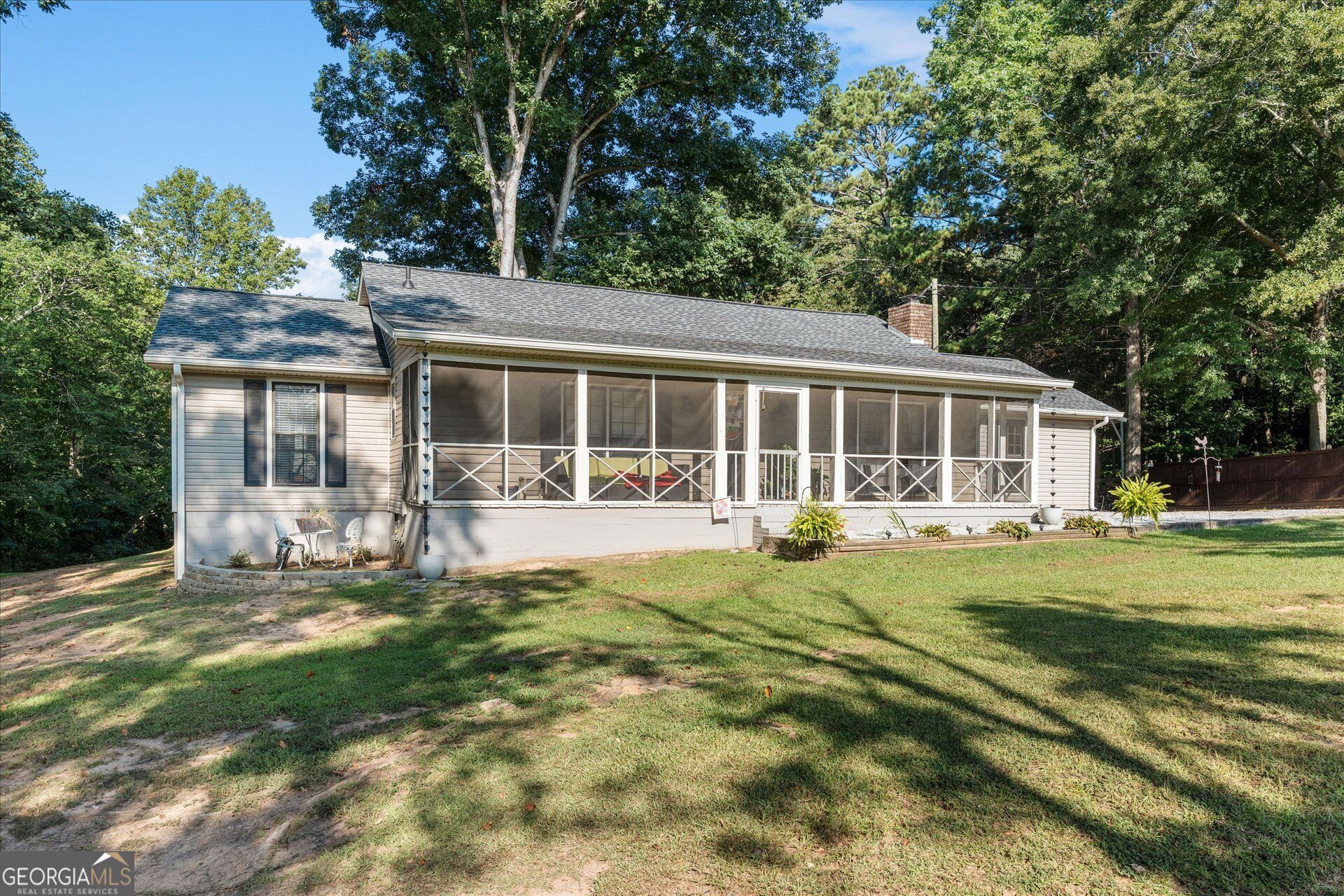 39 Cheryl Drive Property Photo 4