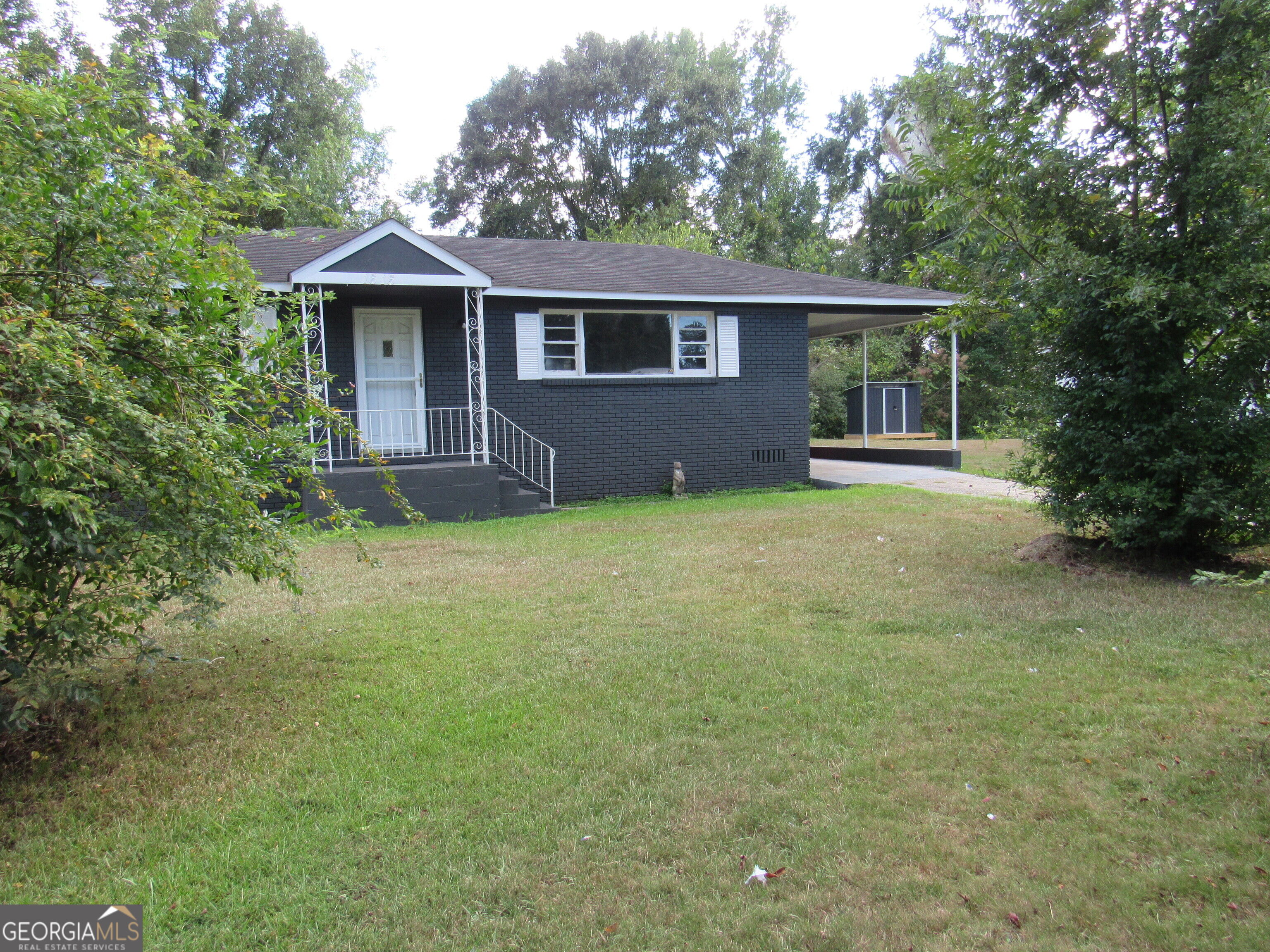 1616 Mathis Circle Property Photo 1