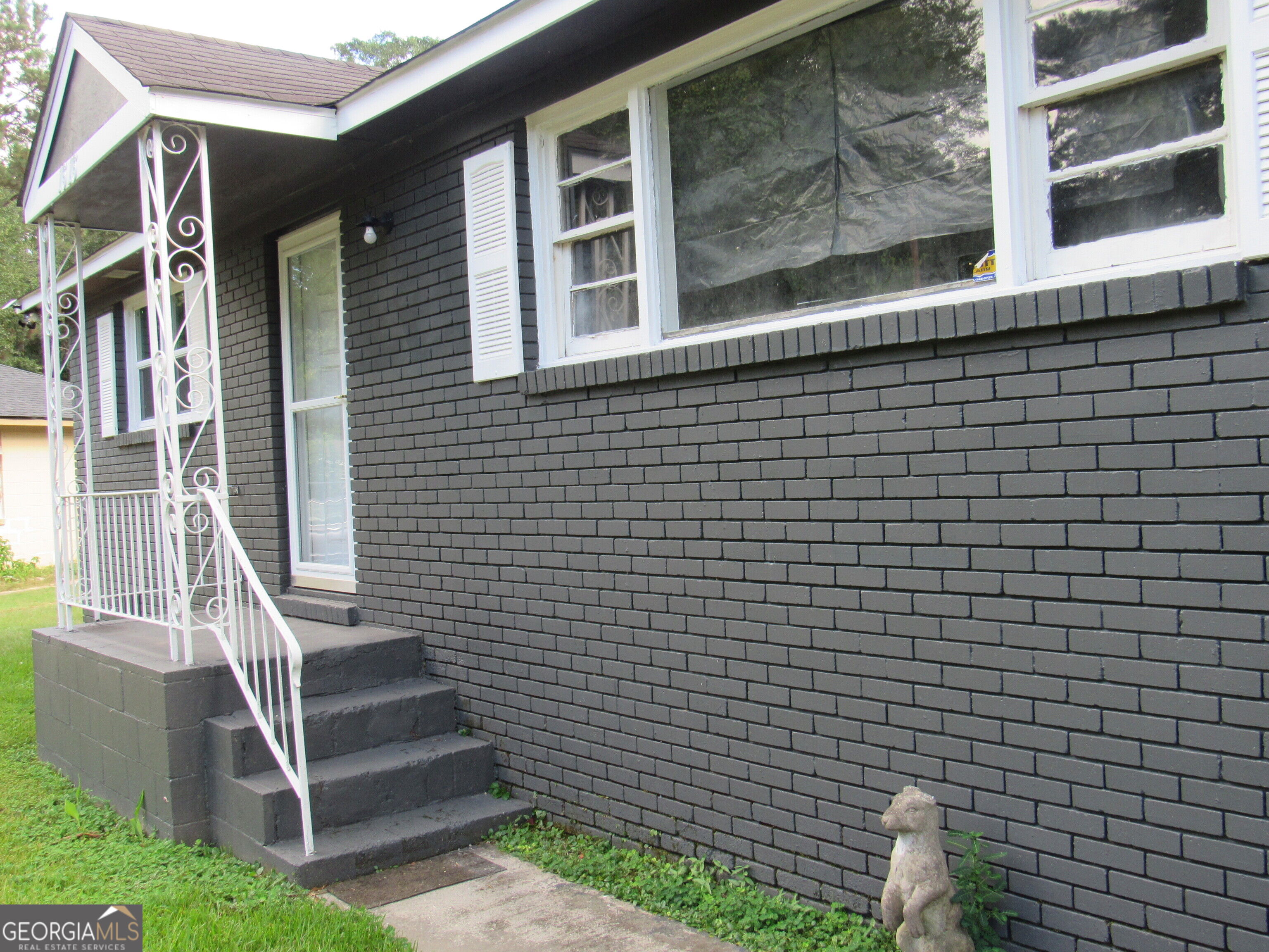 1616 Mathis Circle Property Photo 7