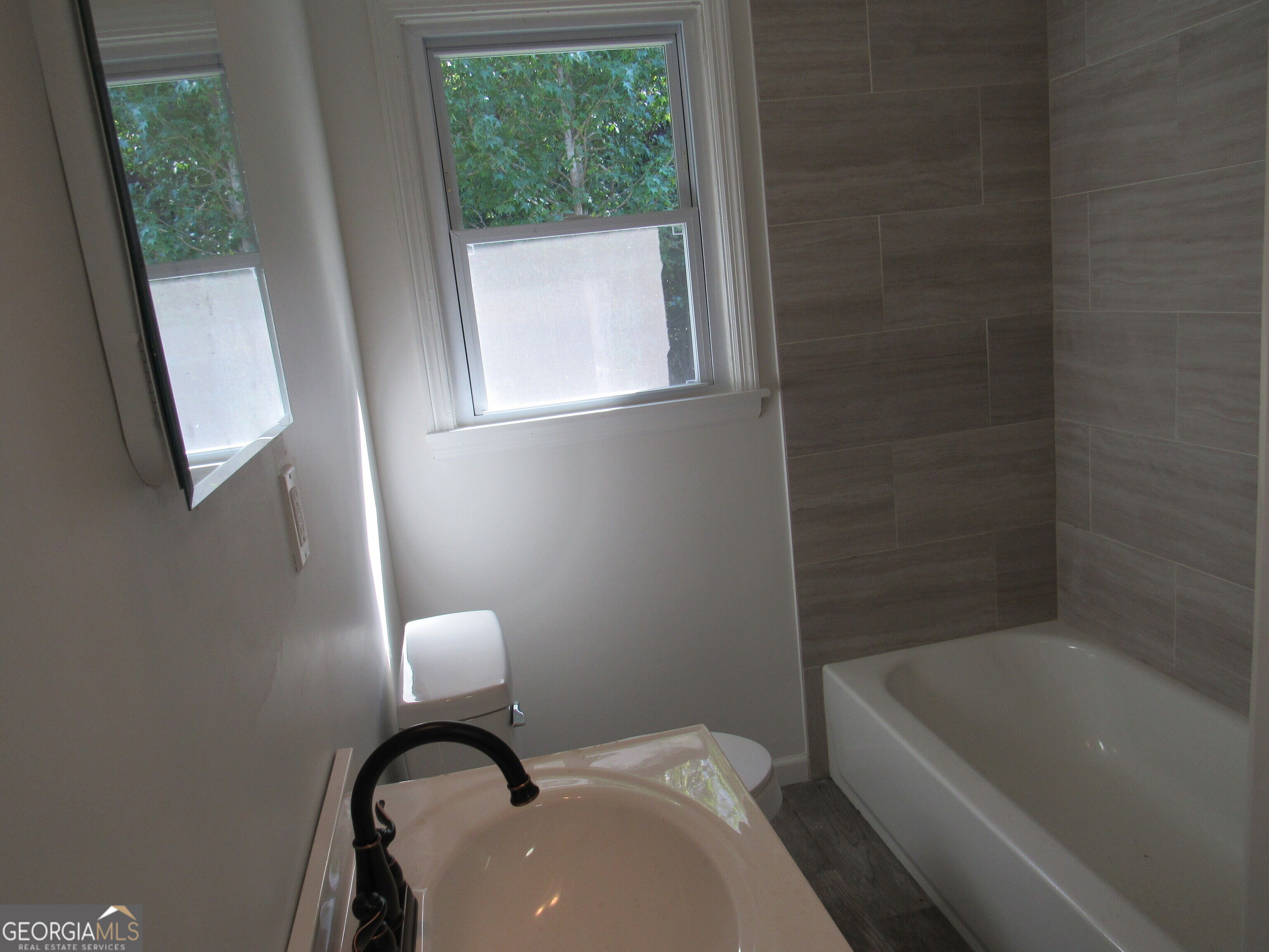 1616 Mathis Circle Property Photo 19
