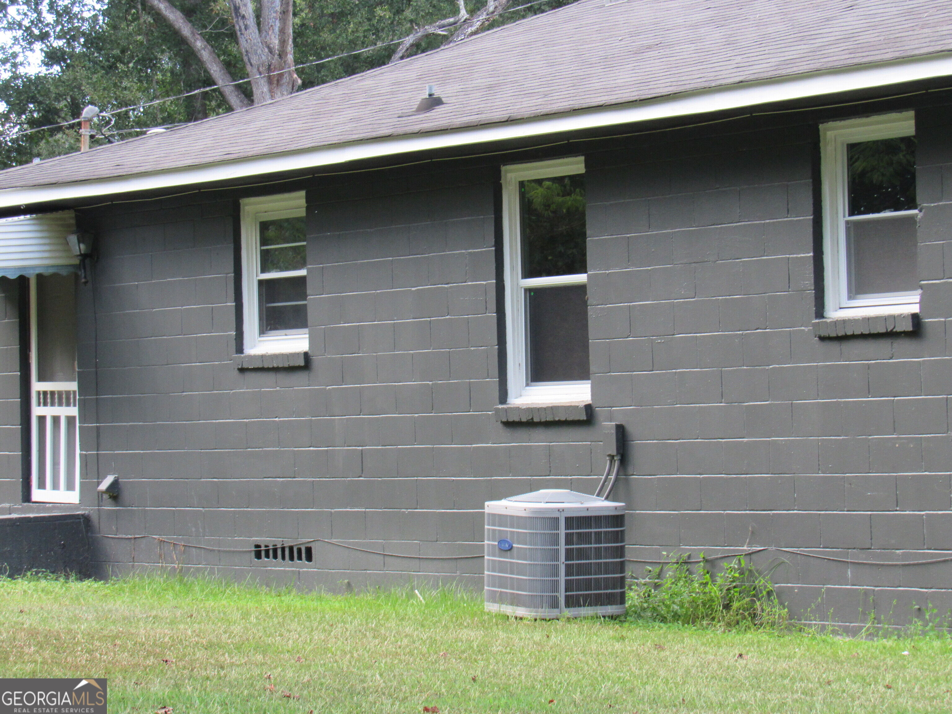 1616 Mathis Circle Property Photo 26