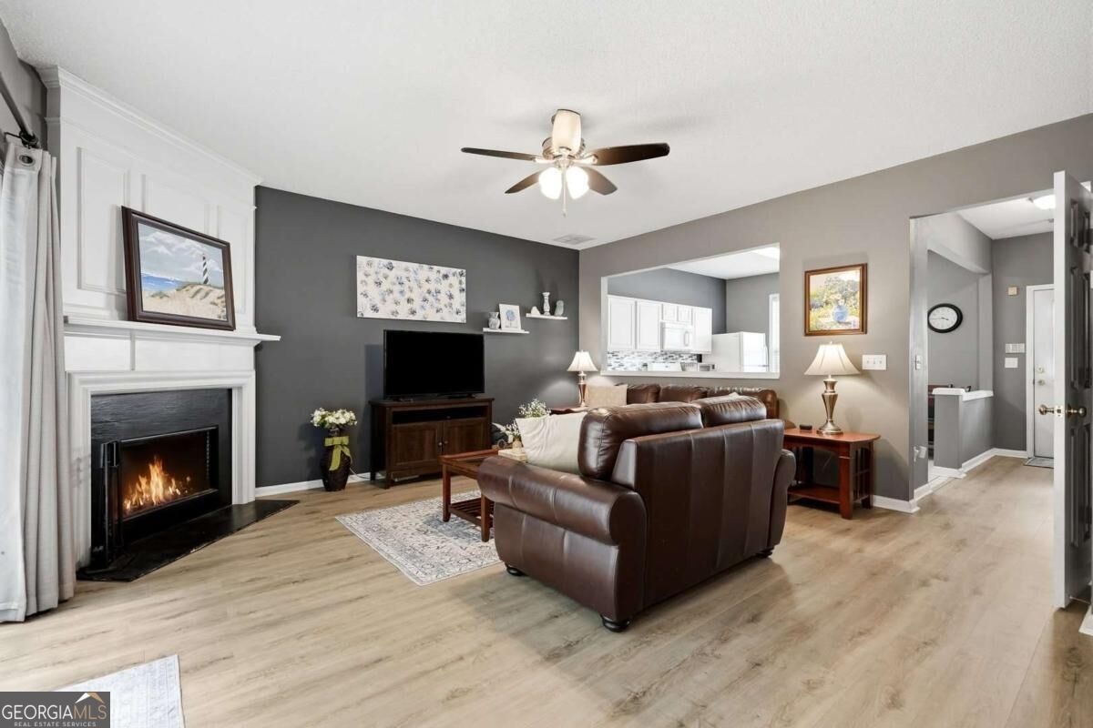 4079 Howell Park Road Property Photo 8