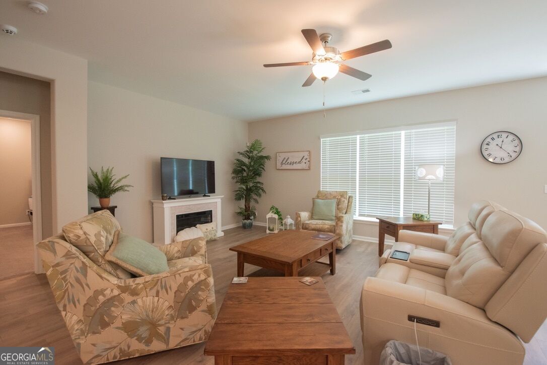 122 Clearwater Drive Property Photo 6
