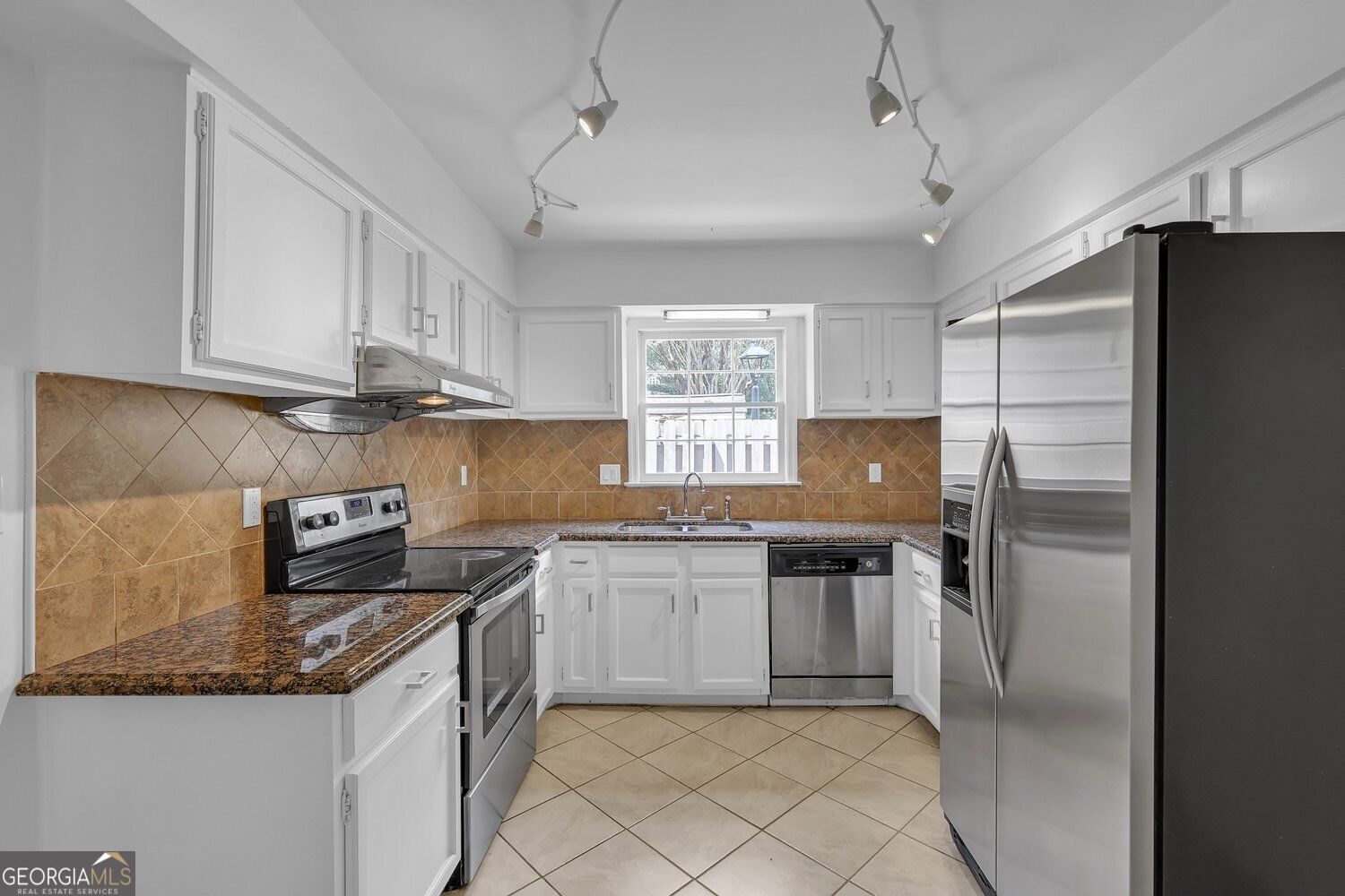 1138 Moorestown Circle Property Photo 3
