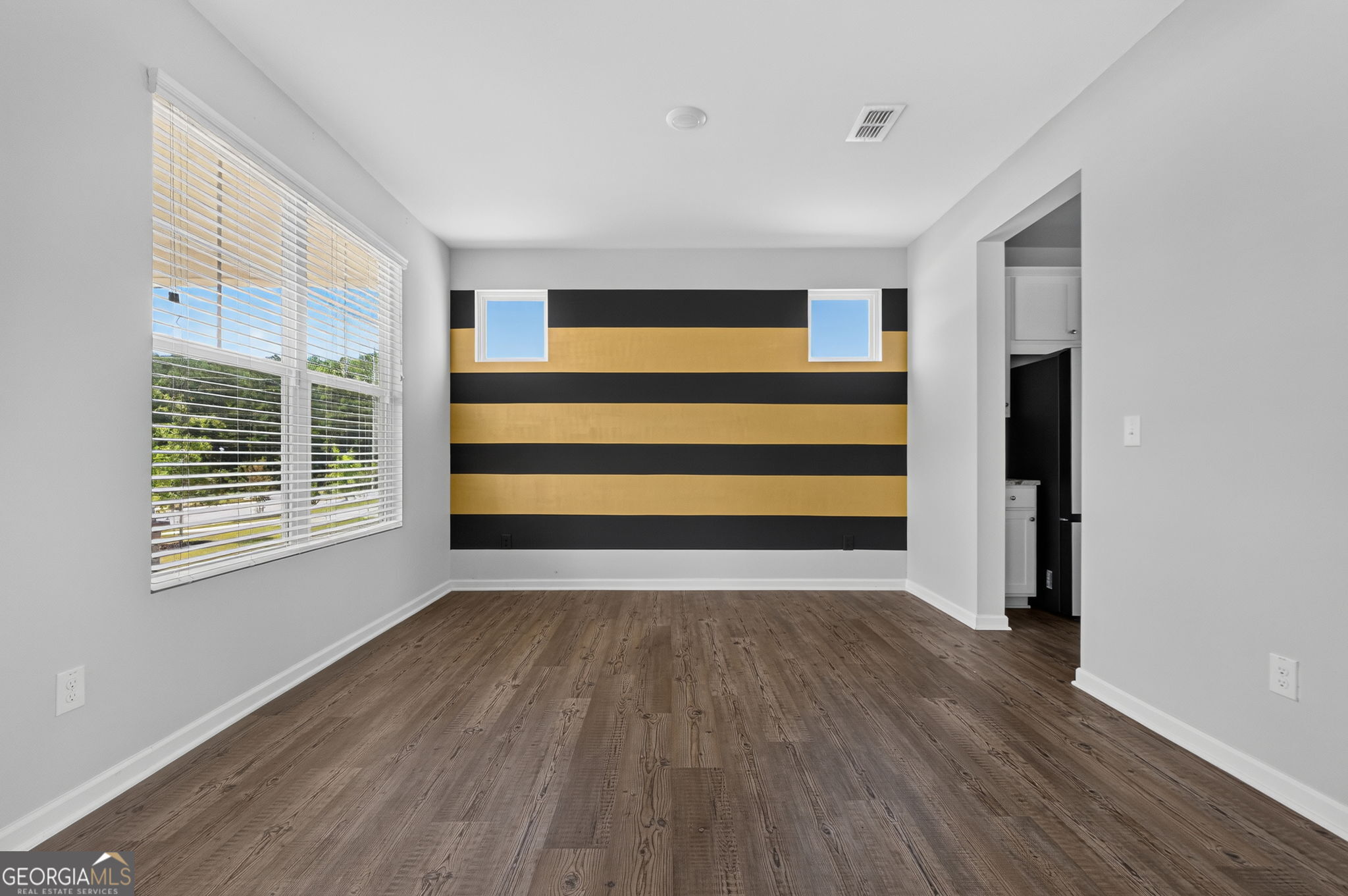 109 Bastian Road Property Photo 14