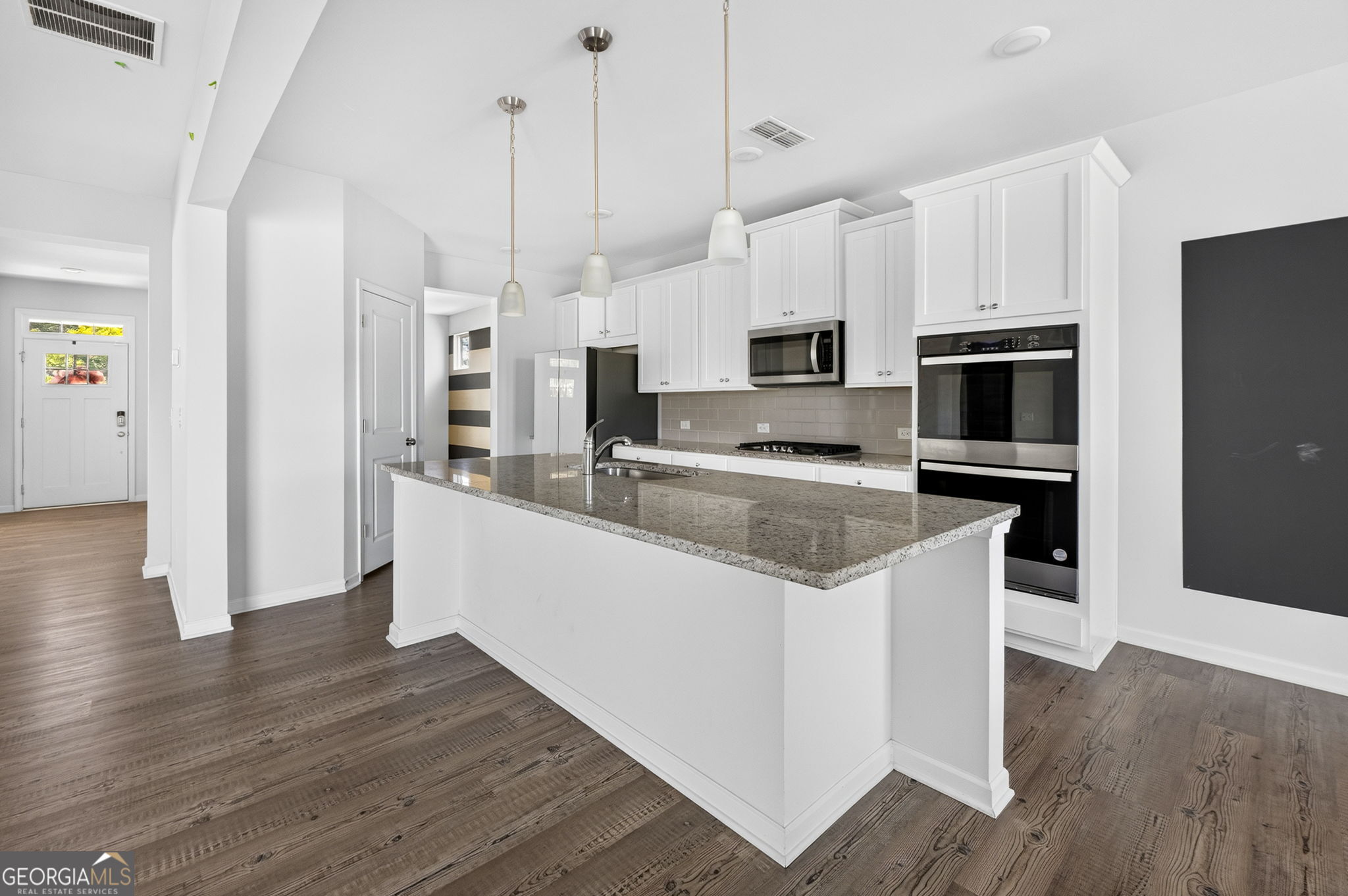 109 Bastian Road Property Photo 24