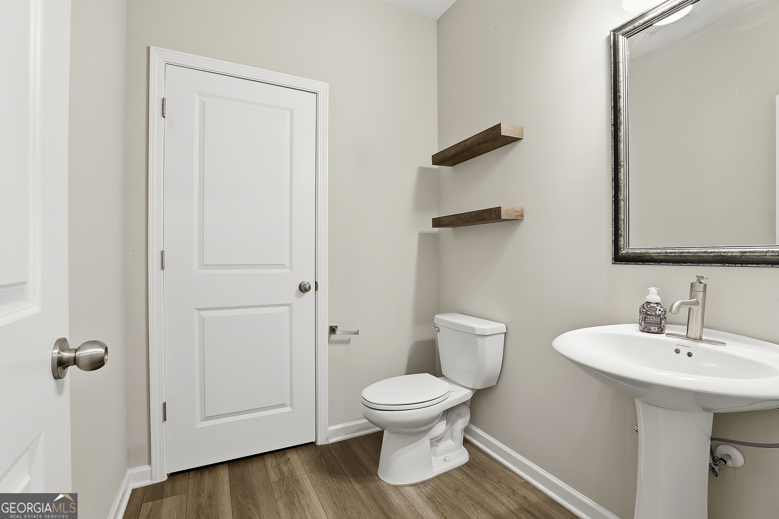 30 Braemore Lane Property Photo 17