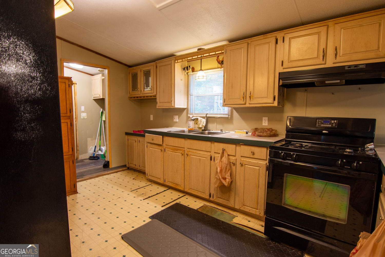 81 Cherokee Trail Property Photo 5