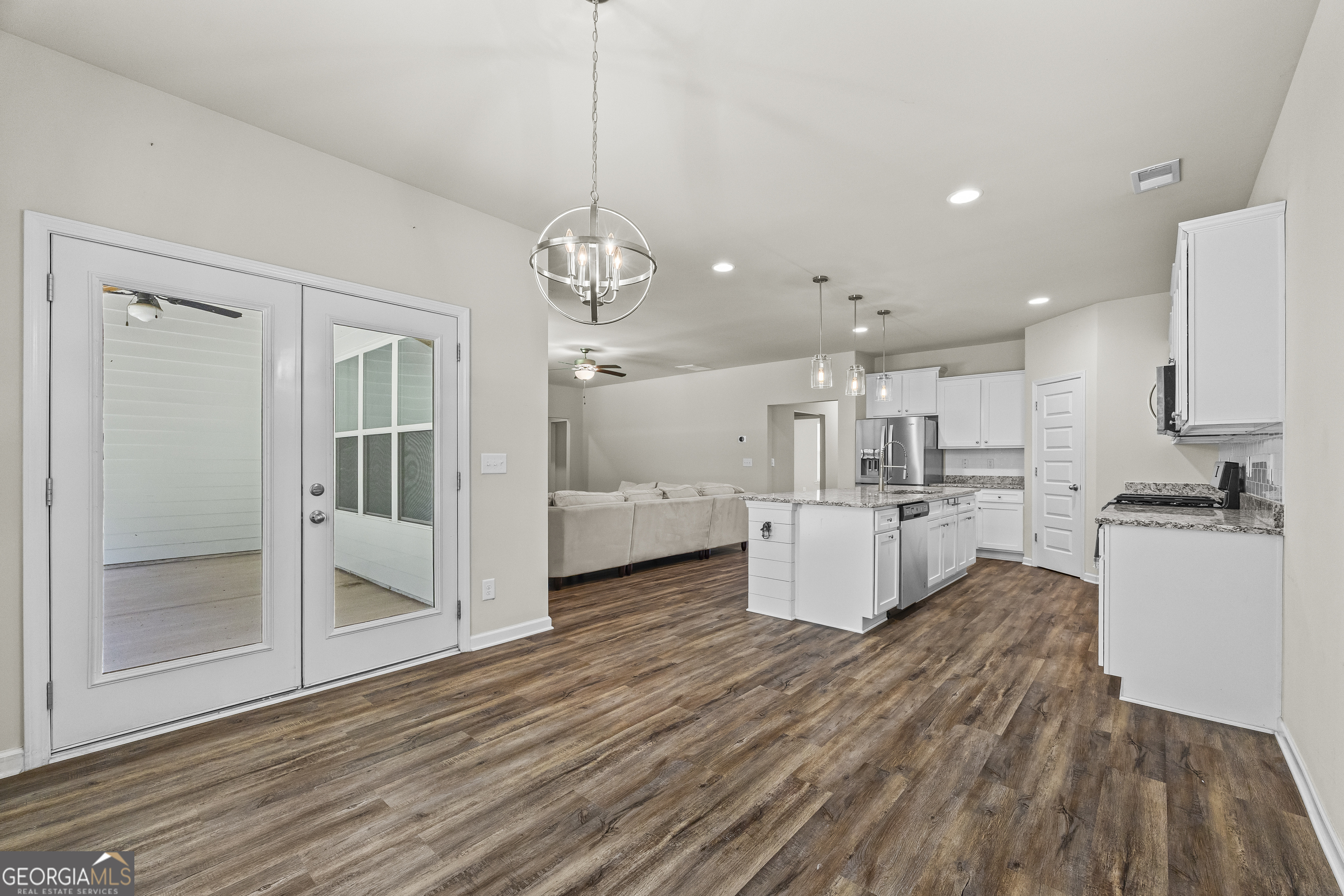1912 Hymer Court Property Photo 18