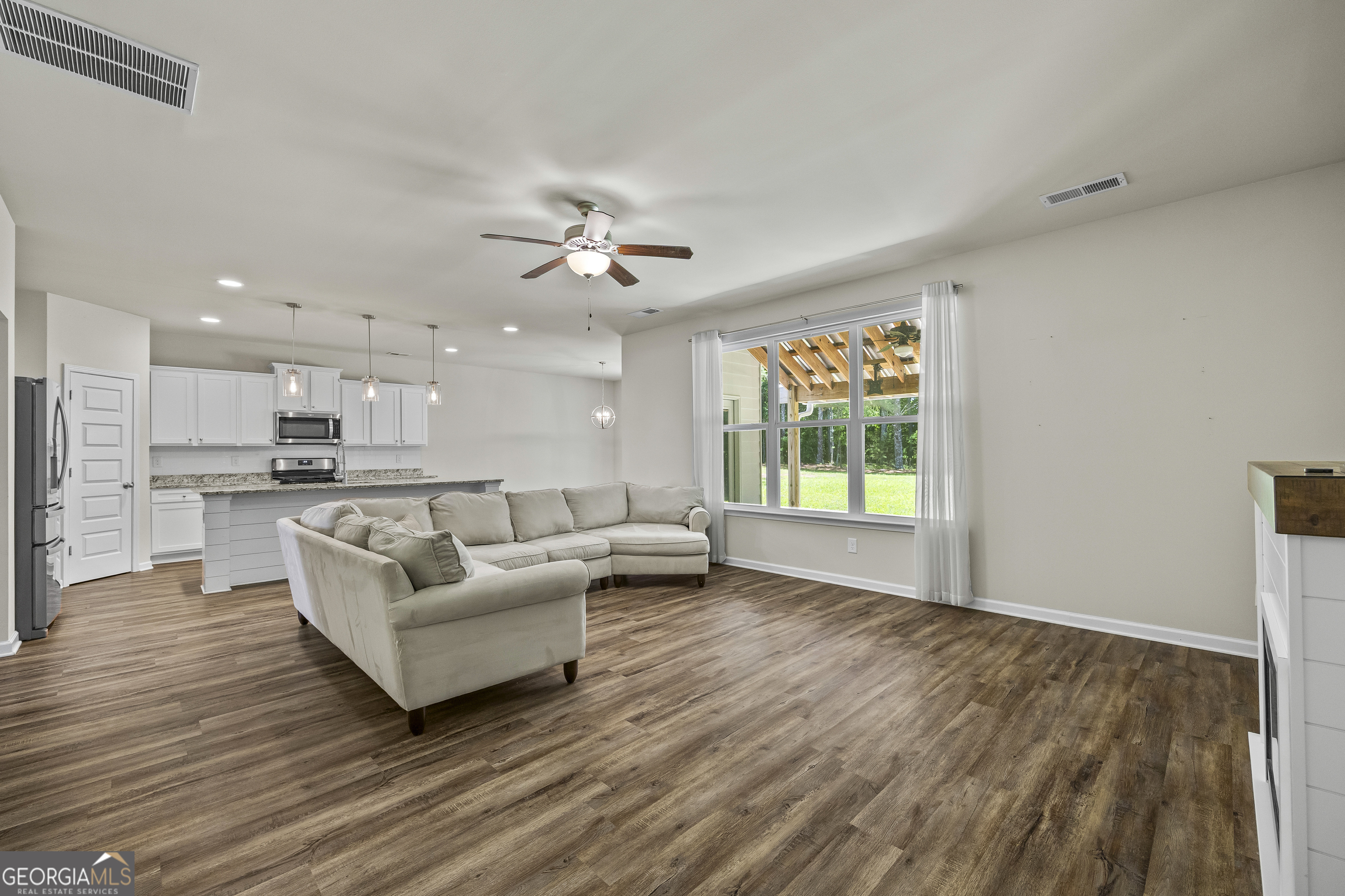 1912 Hymer Court Property Photo 21