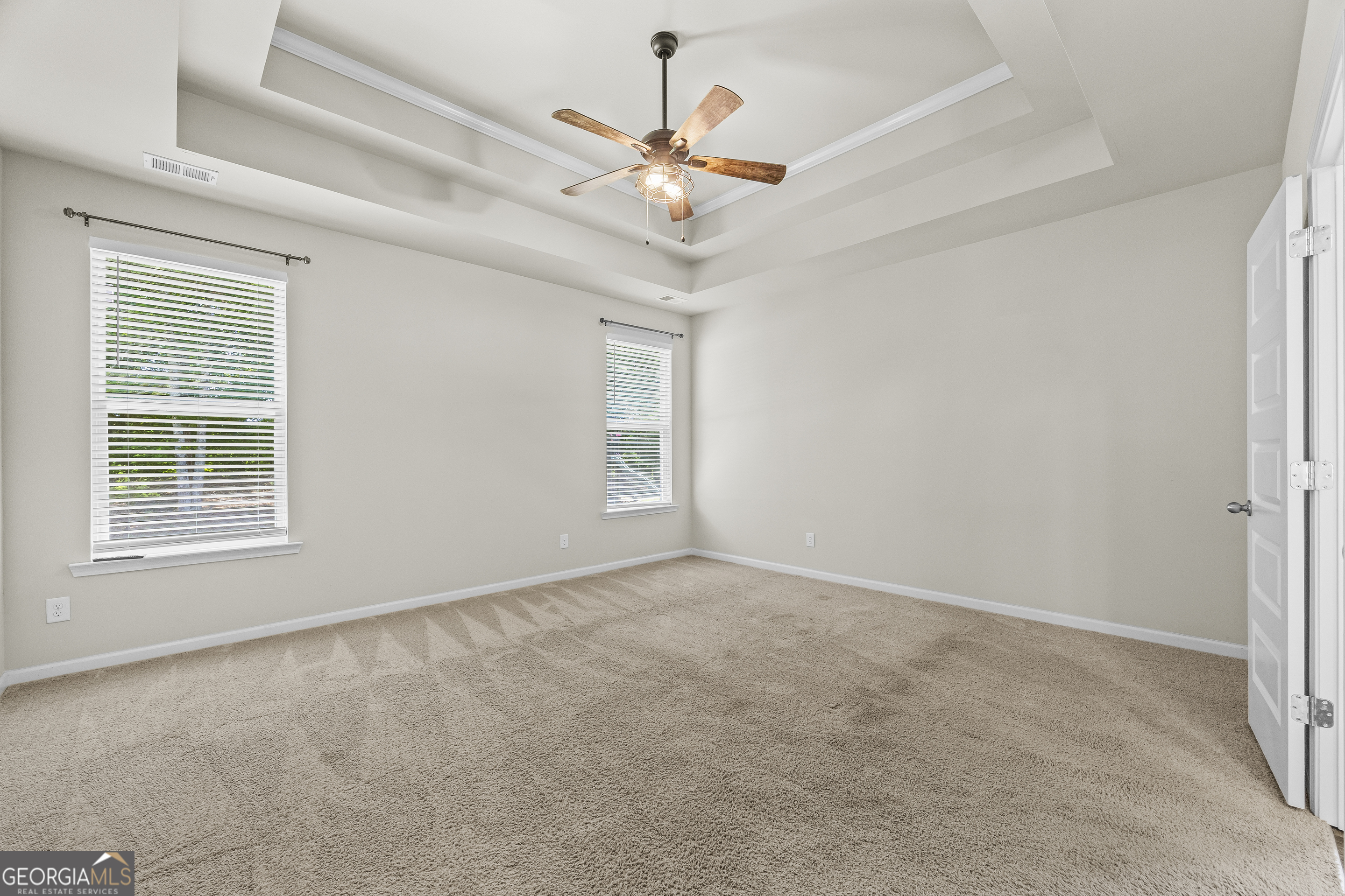 1912 Hymer Court Property Photo 25