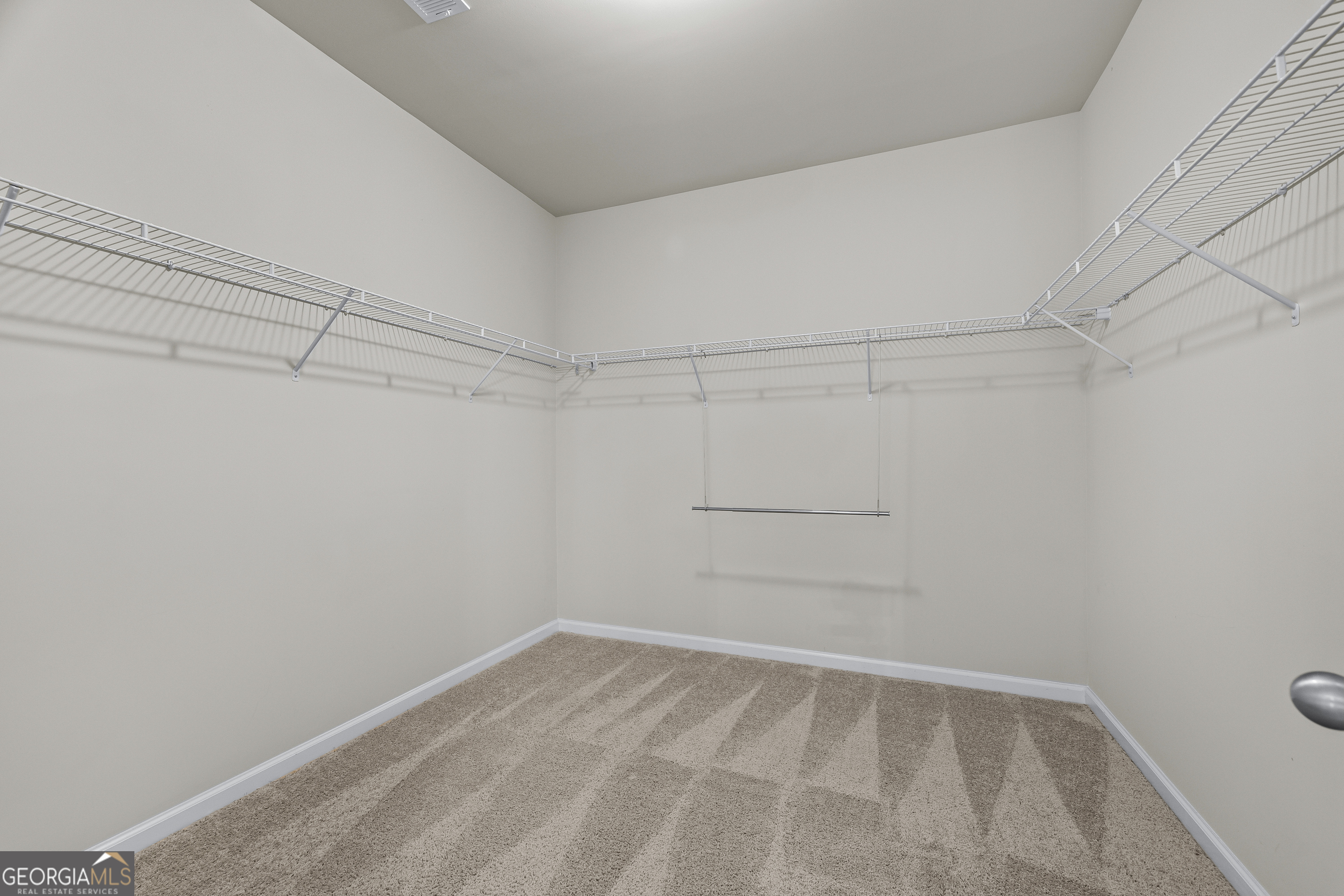 1912 Hymer Court Property Photo 34