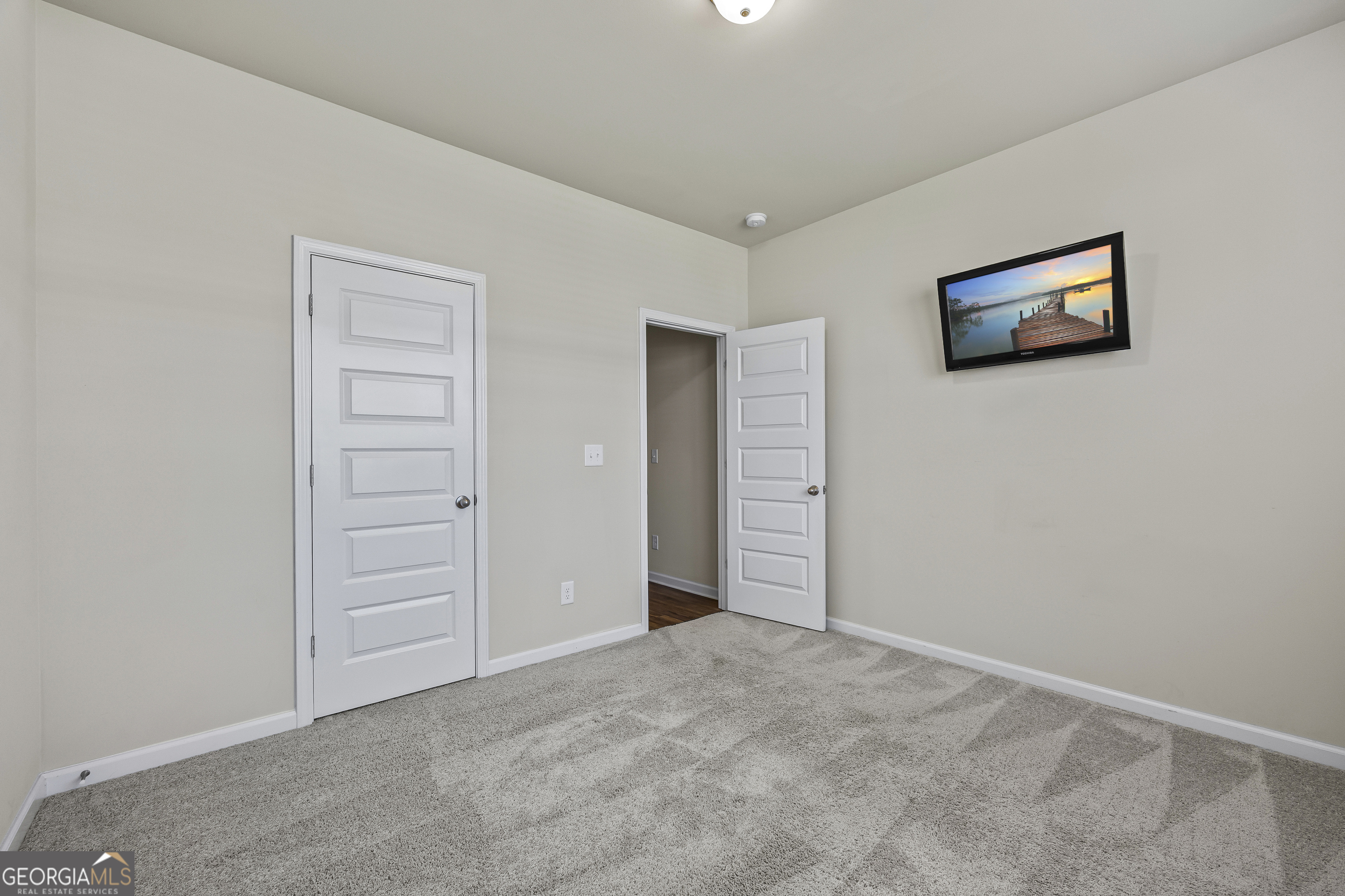 1912 Hymer Court Property Photo 38