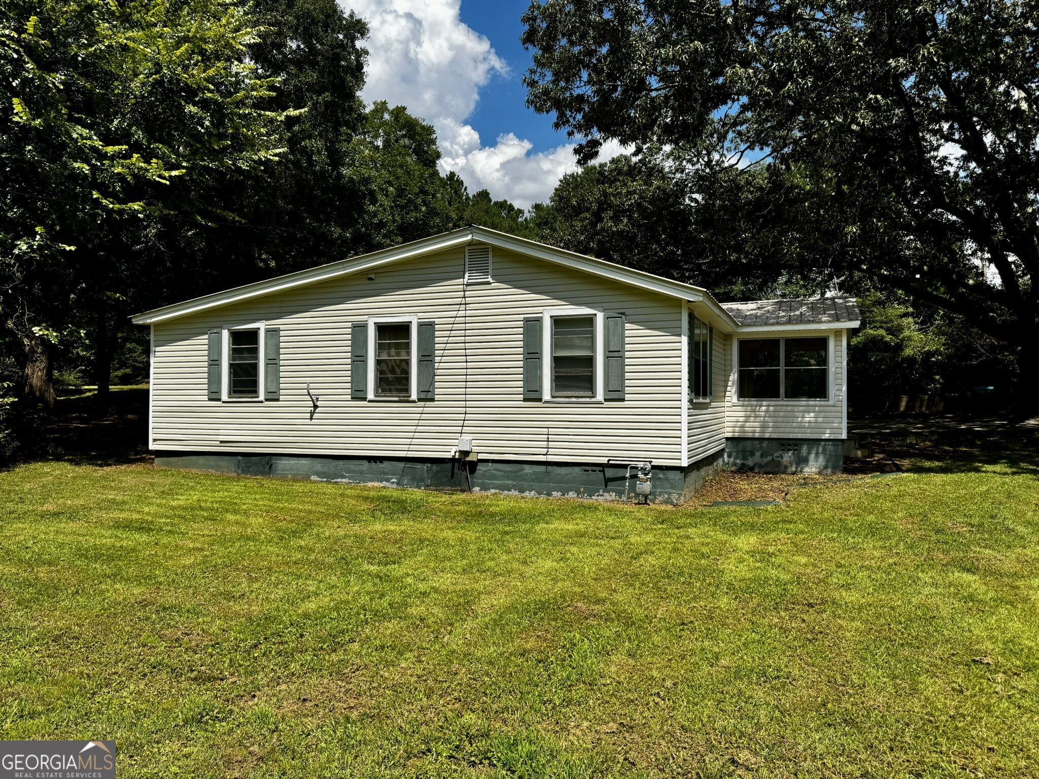 122 Cabin Creek Road Property Photo 3