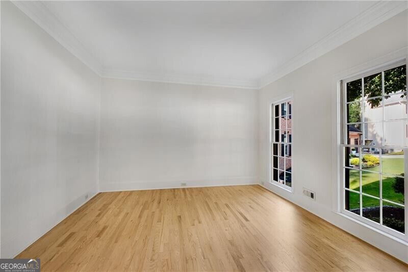 750 Arkwith Way Property Photo 6