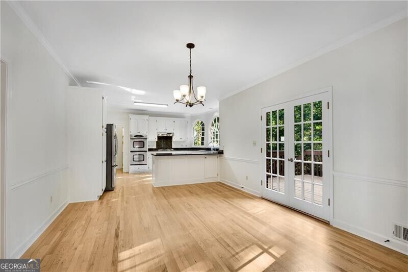 750 Arkwith Way Property Photo 12