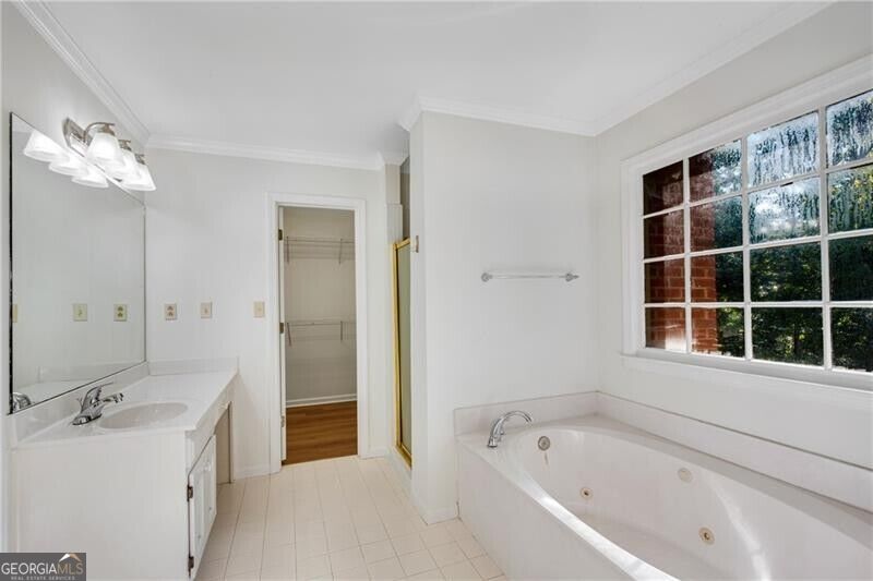 750 Arkwith Way Property Photo 24