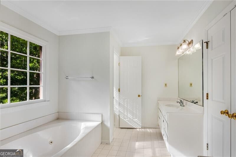 750 Arkwith Way Property Photo 25