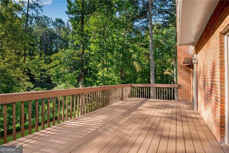 750 Arkwith Way Property Photo 40