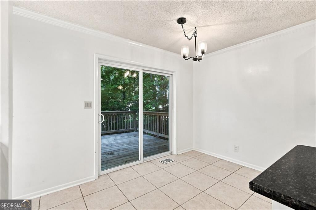 715 Lake Top Way Property Photo 14