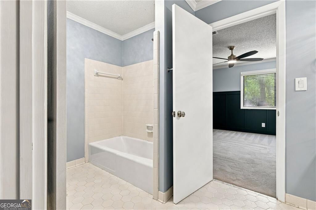715 Lake Top Way Property Photo 34