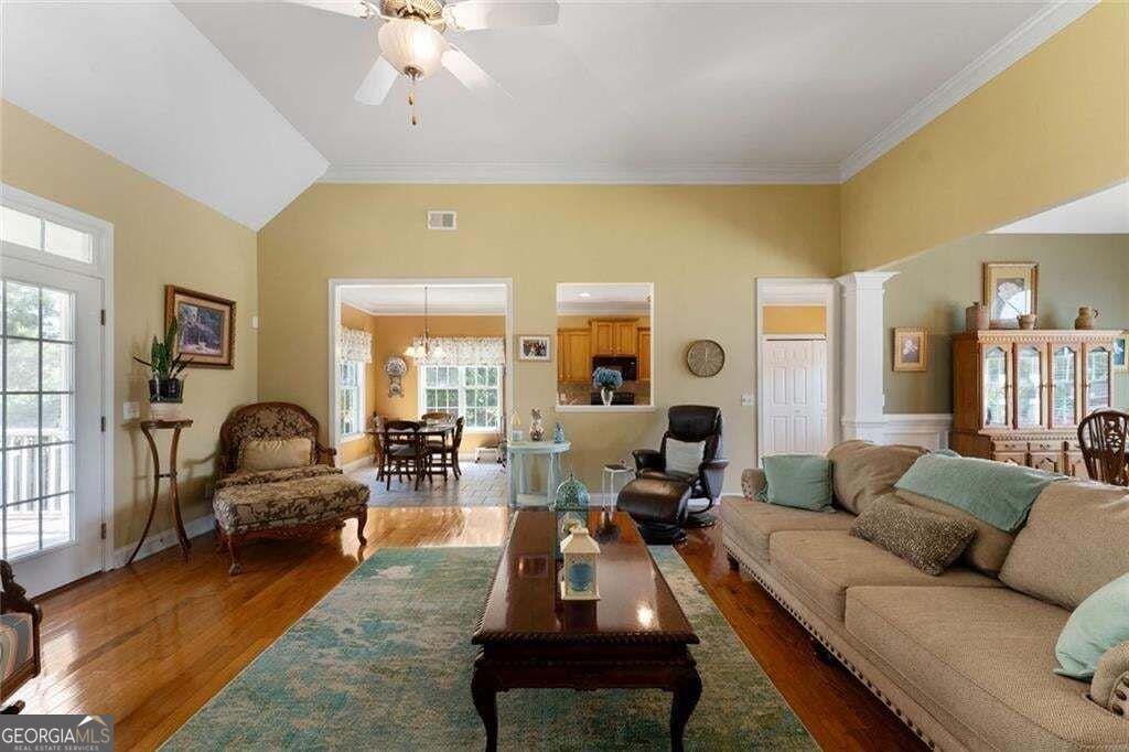 21 Prestwick Loop Nw Property Photo 12