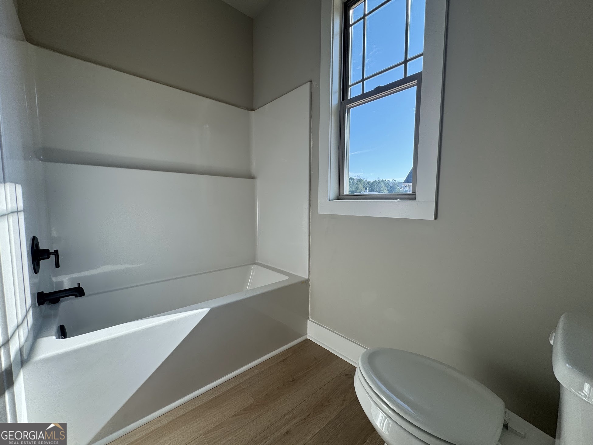 175 Country World Drive Property Photo 7