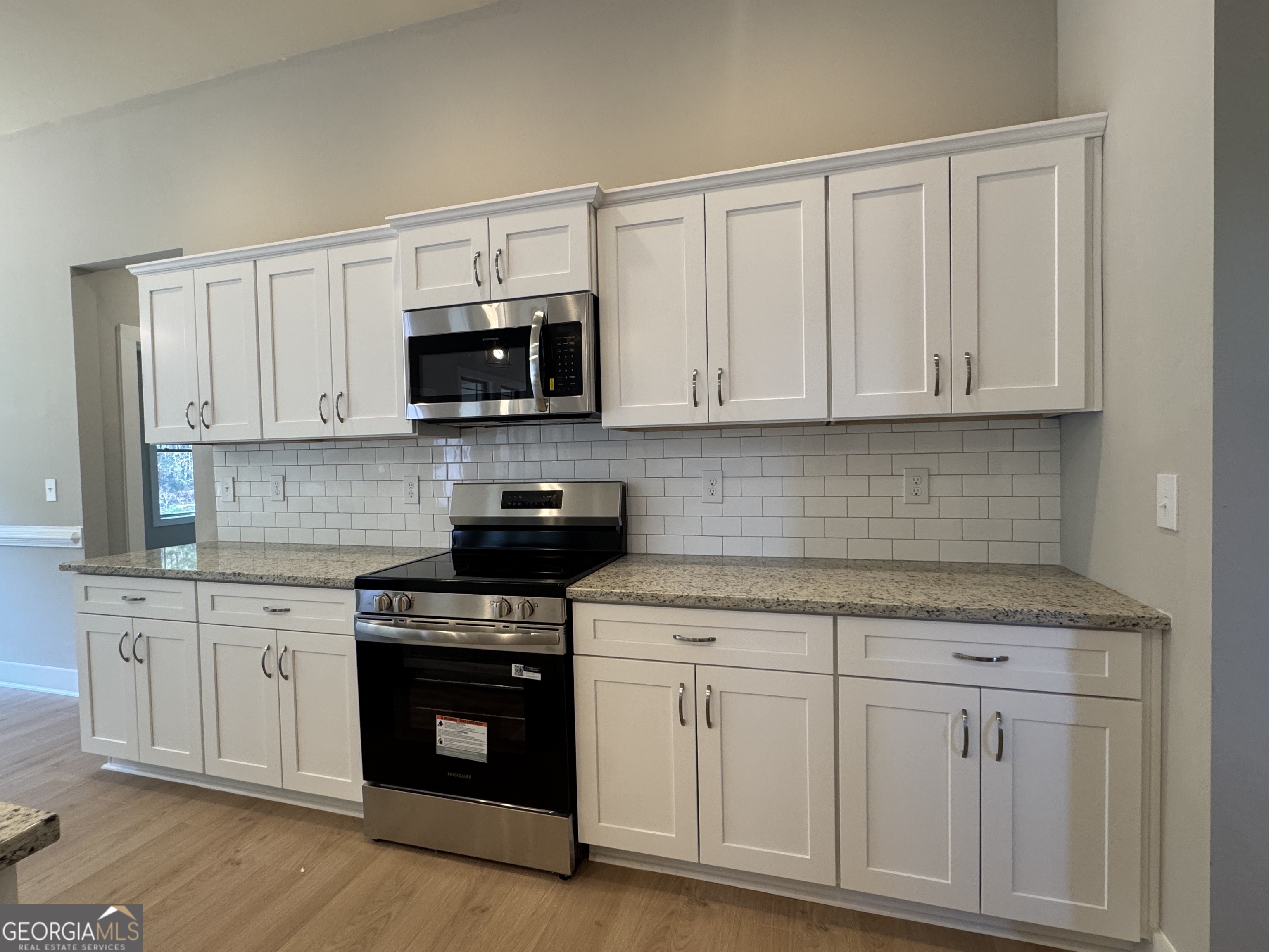175 Country World Drive Property Photo 10