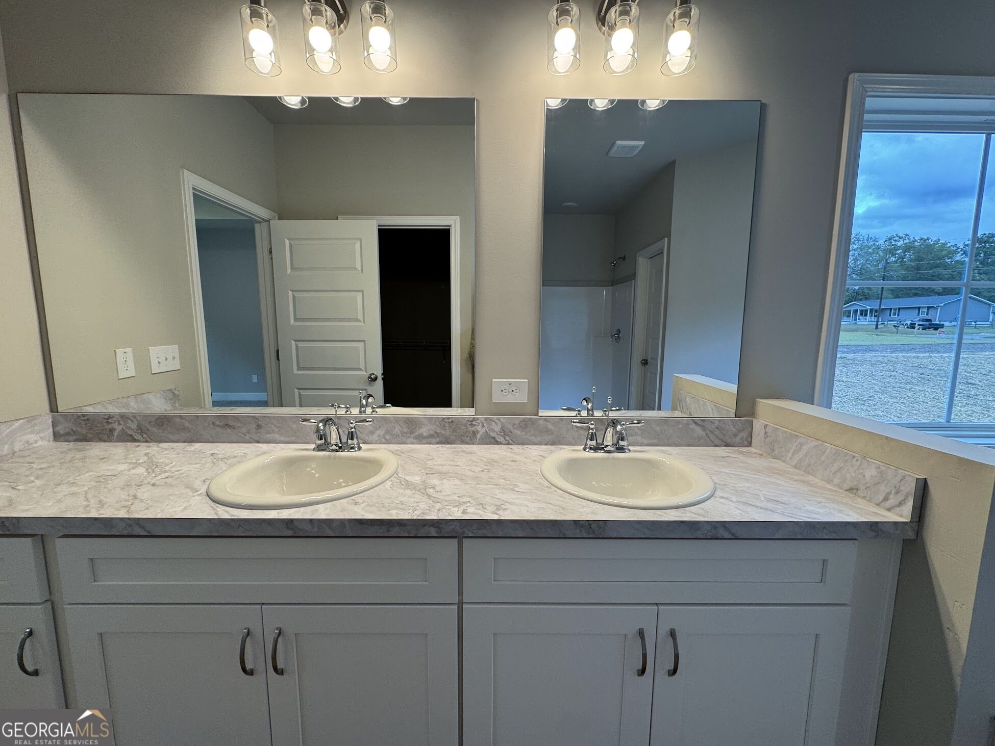 175 Country World Drive Property Photo 20